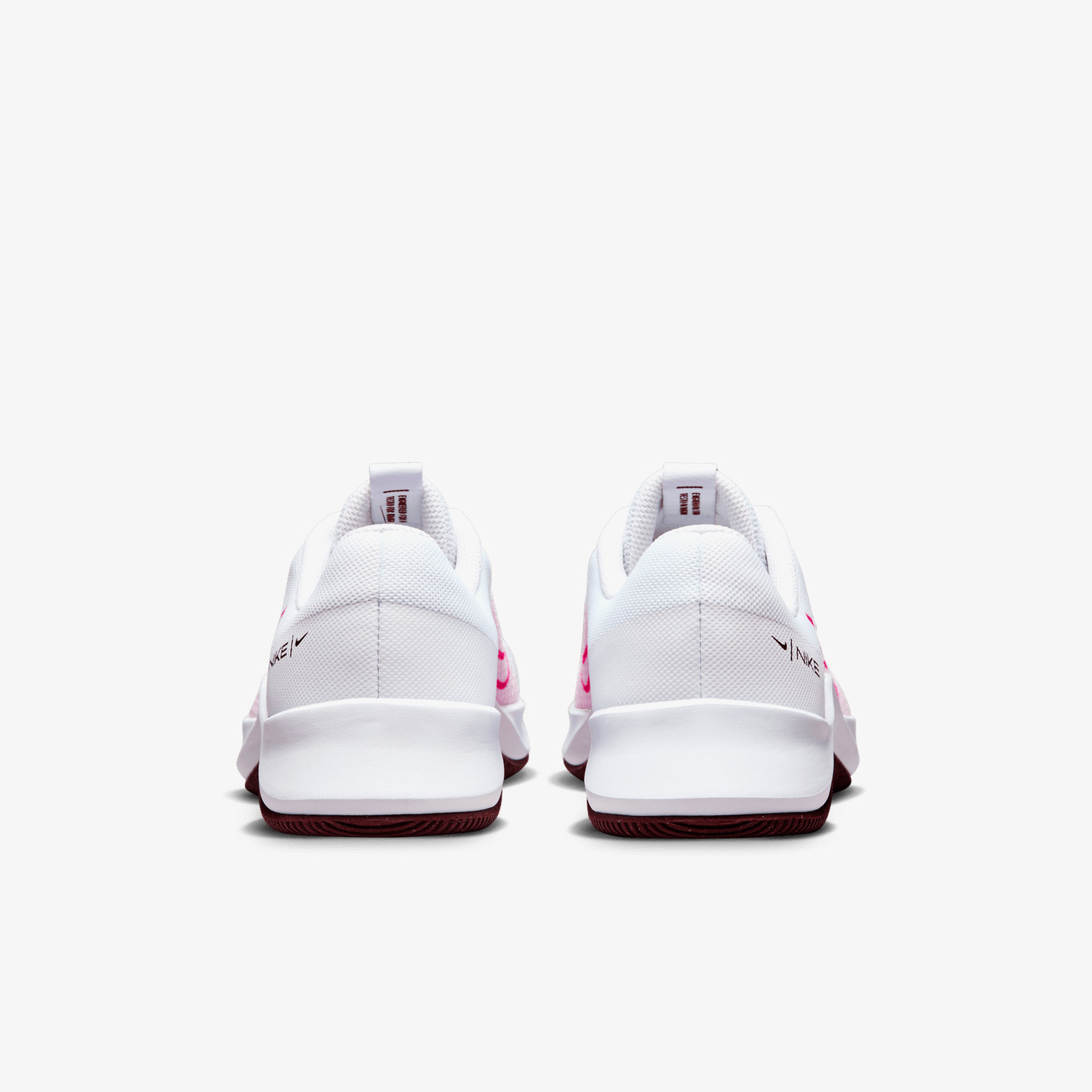 Nike Mc Trainer 2 Kadın Beyaz Antrenman Ayakkabısı