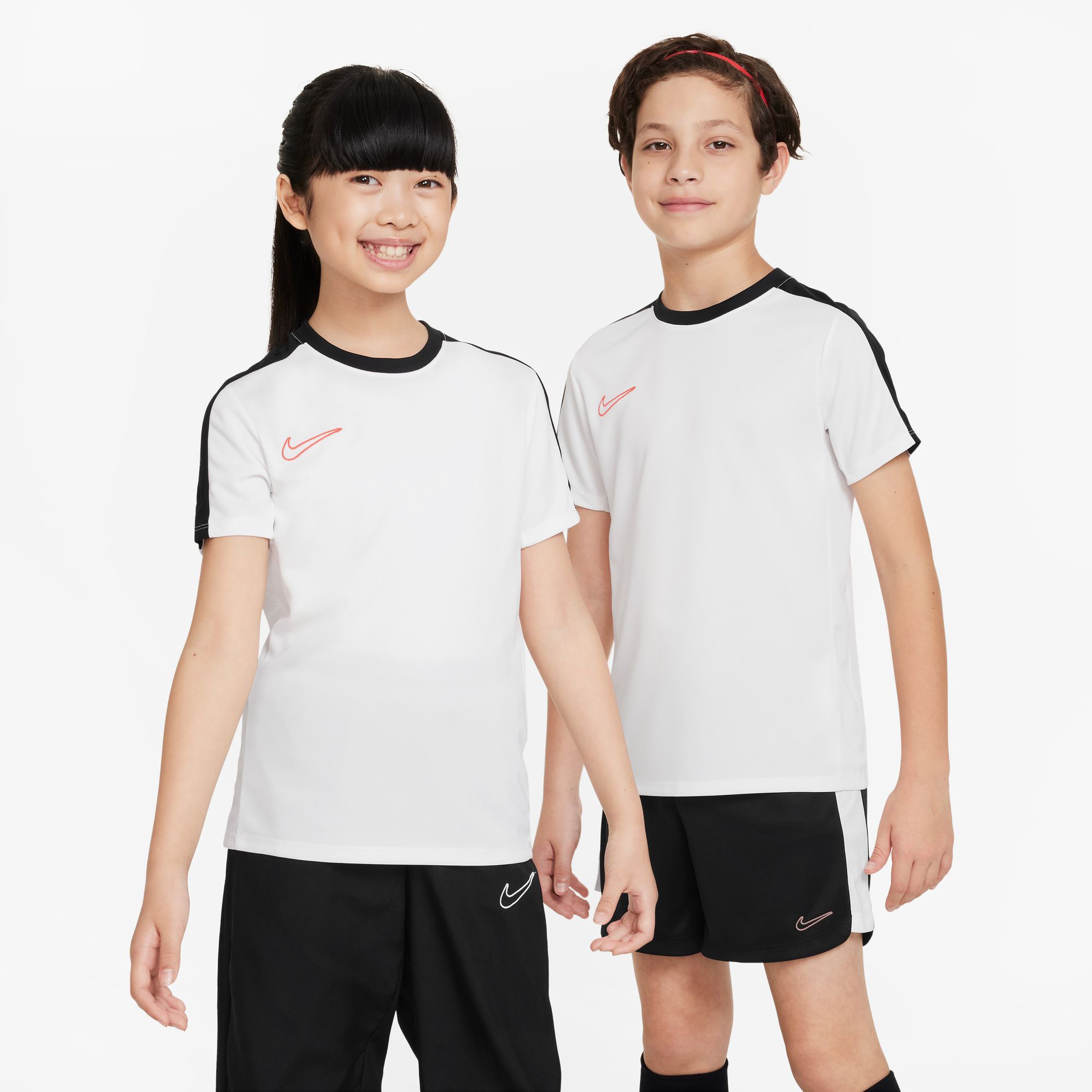 Nike Dri-Fit Academy23 Çocuk Beyaz Antrenman T-Shirt