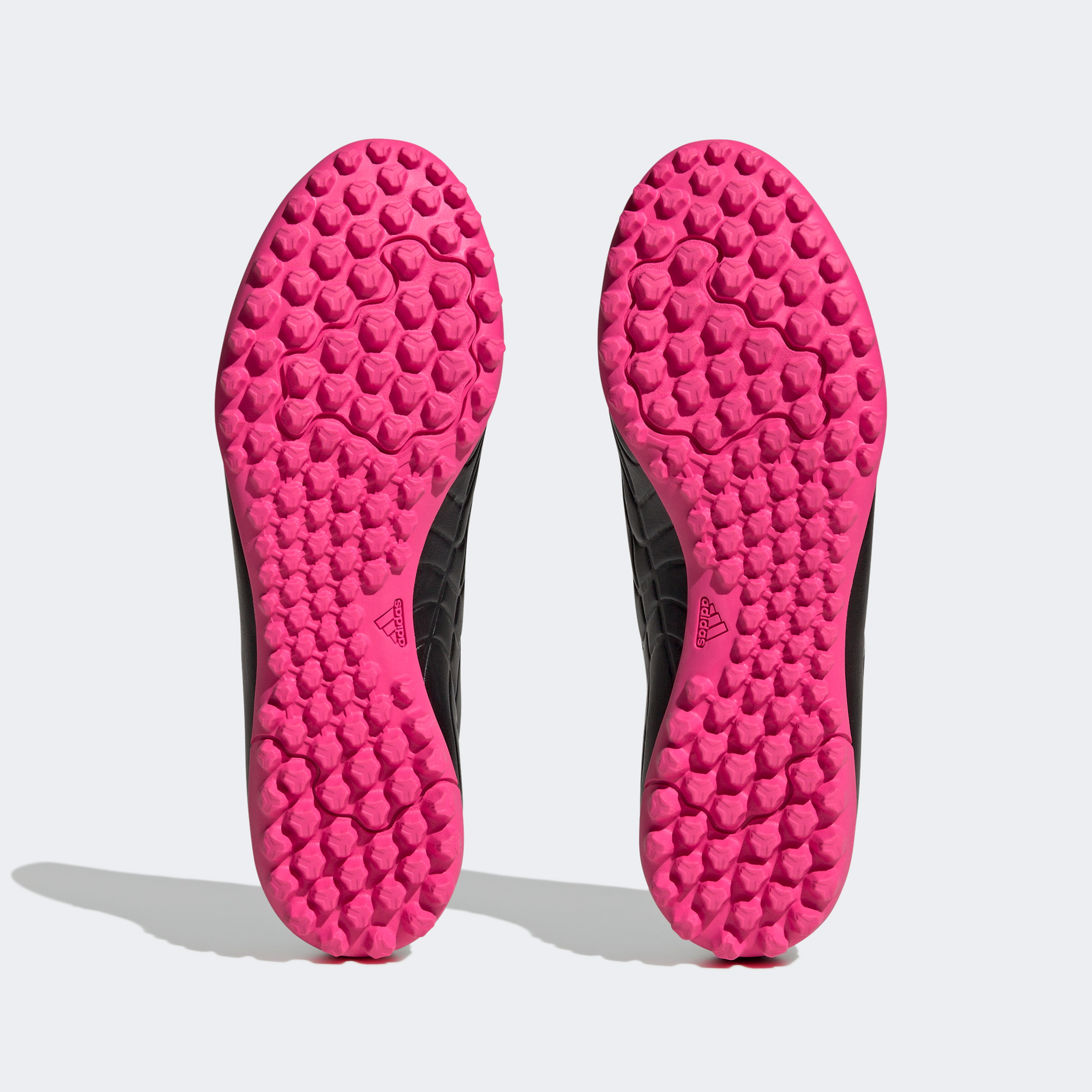 adidas Copa Pure.4 Erkek Siyah Halı Saha Kramponu