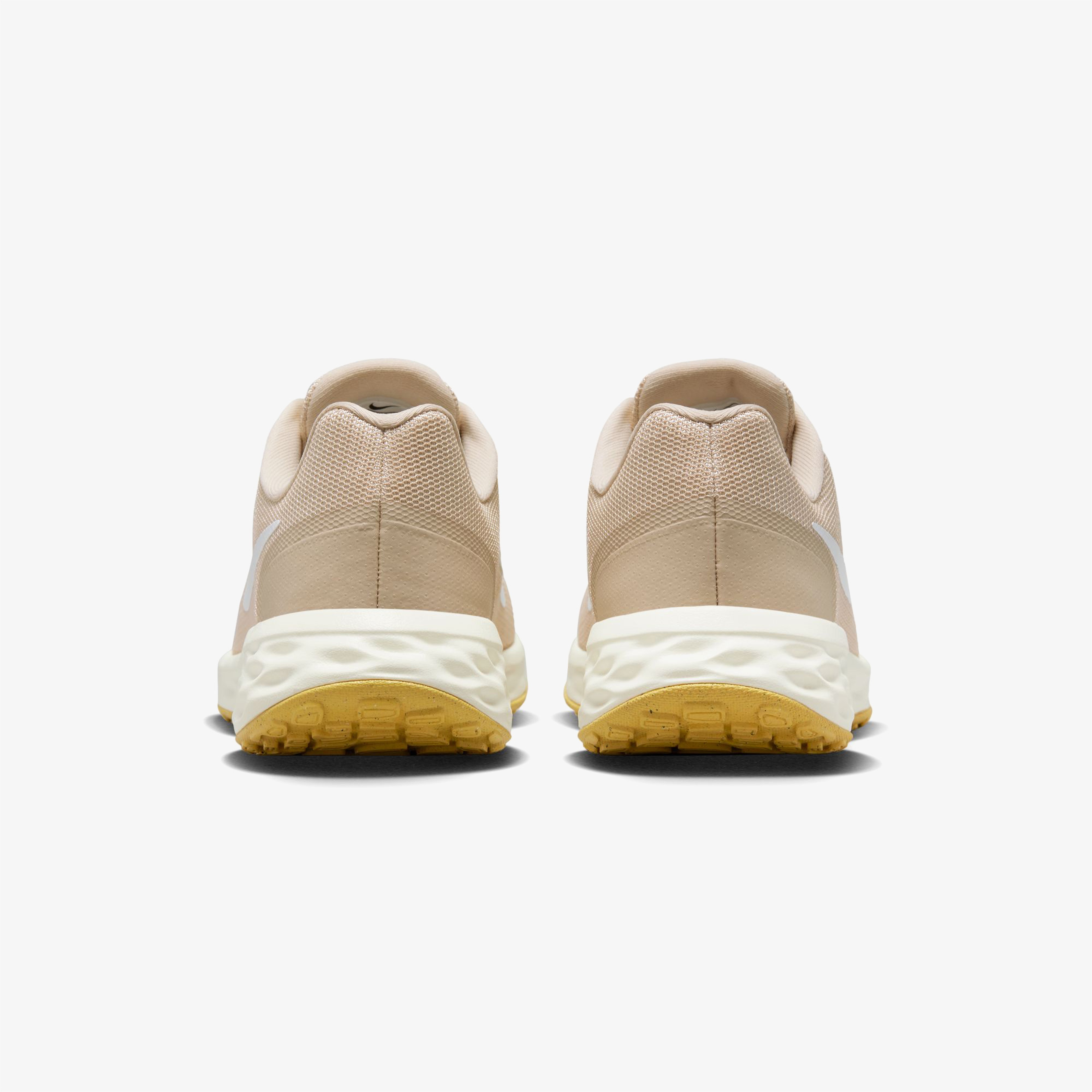 Nike Revolution 6 Nn Kadın Bej Koşu Ayakkabısı