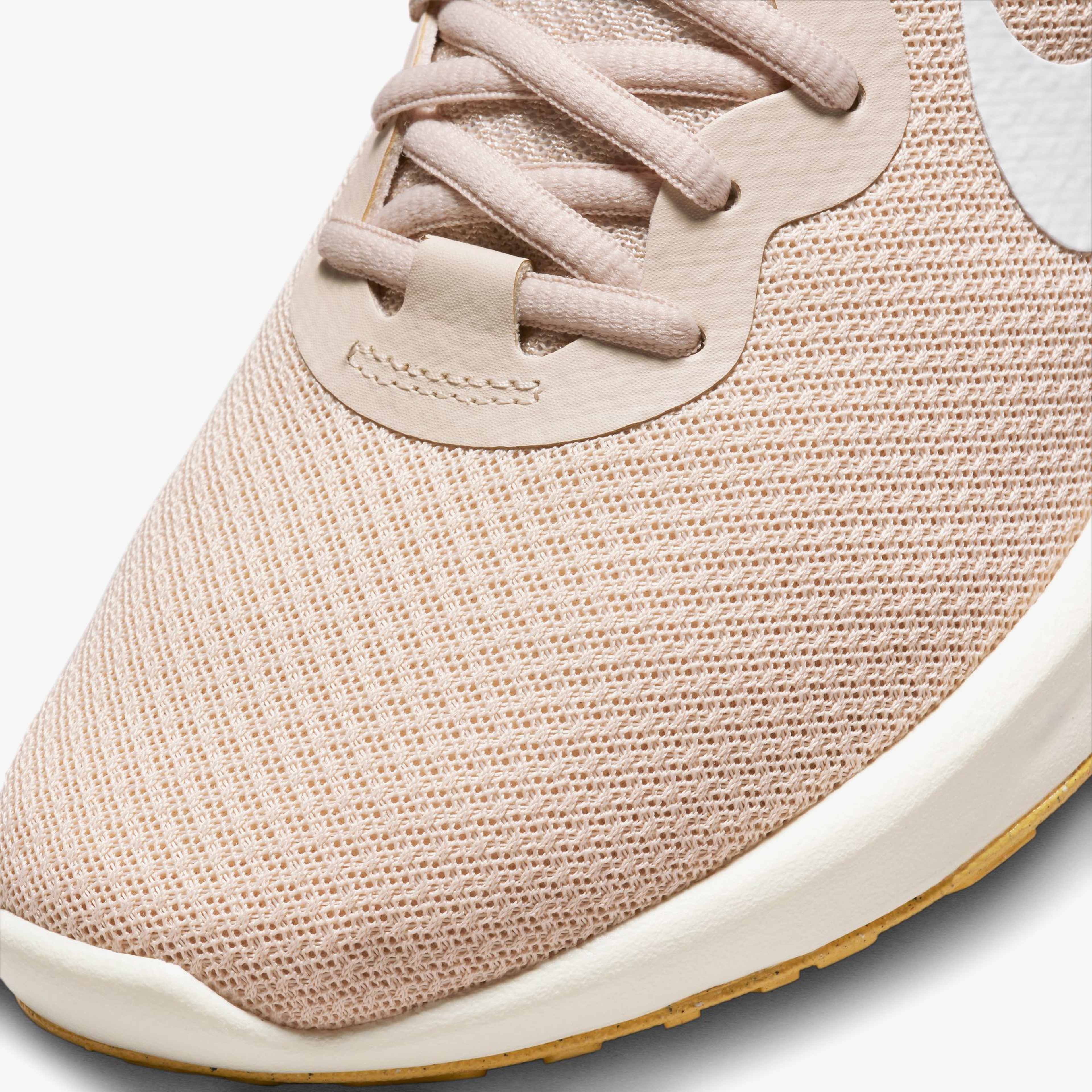 Nike Revolution 6 Nn Kadın Bej Koşu Ayakkabısı