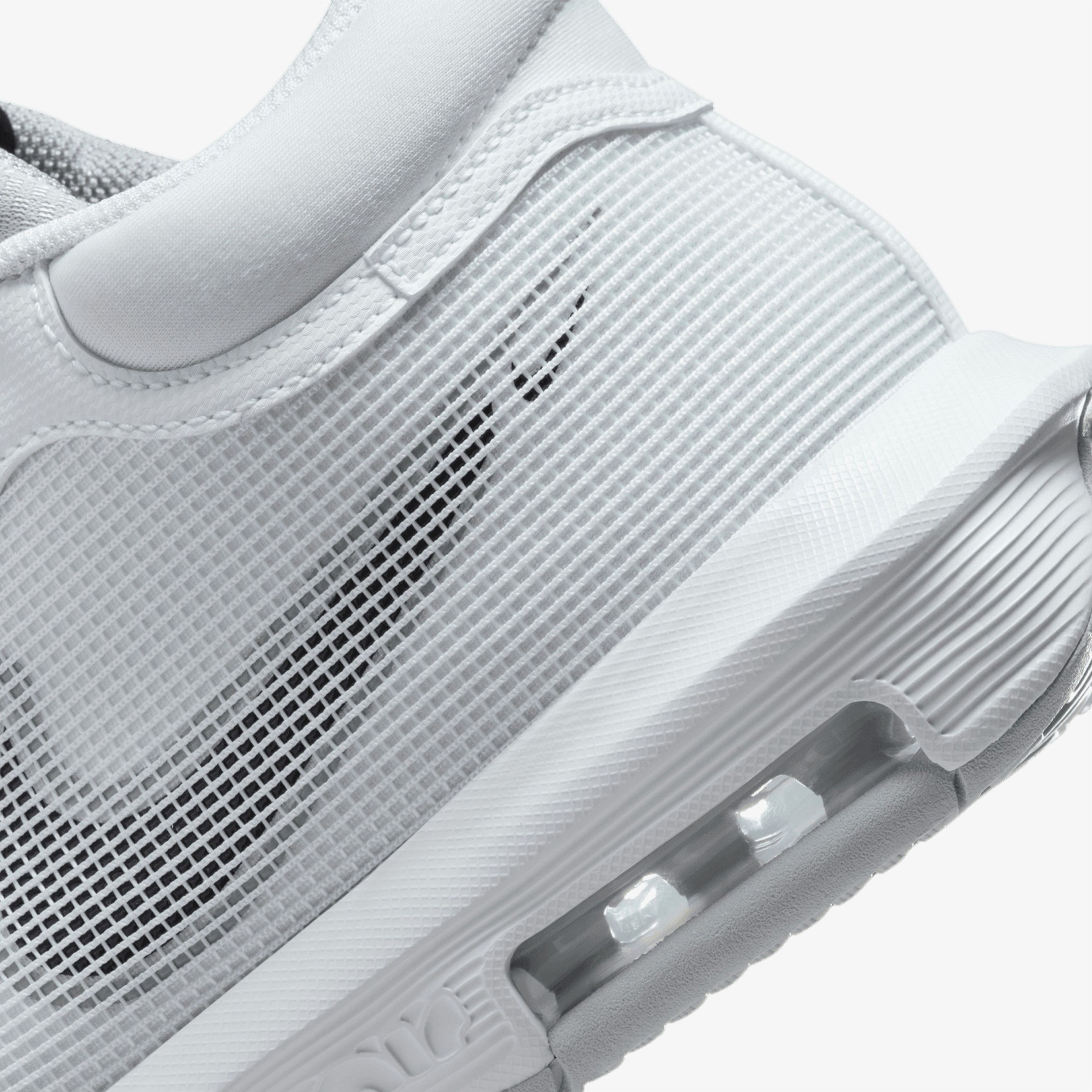 Nike Lebron Witness VIII Erkek Beyaz Basketbol Ayakkabısı