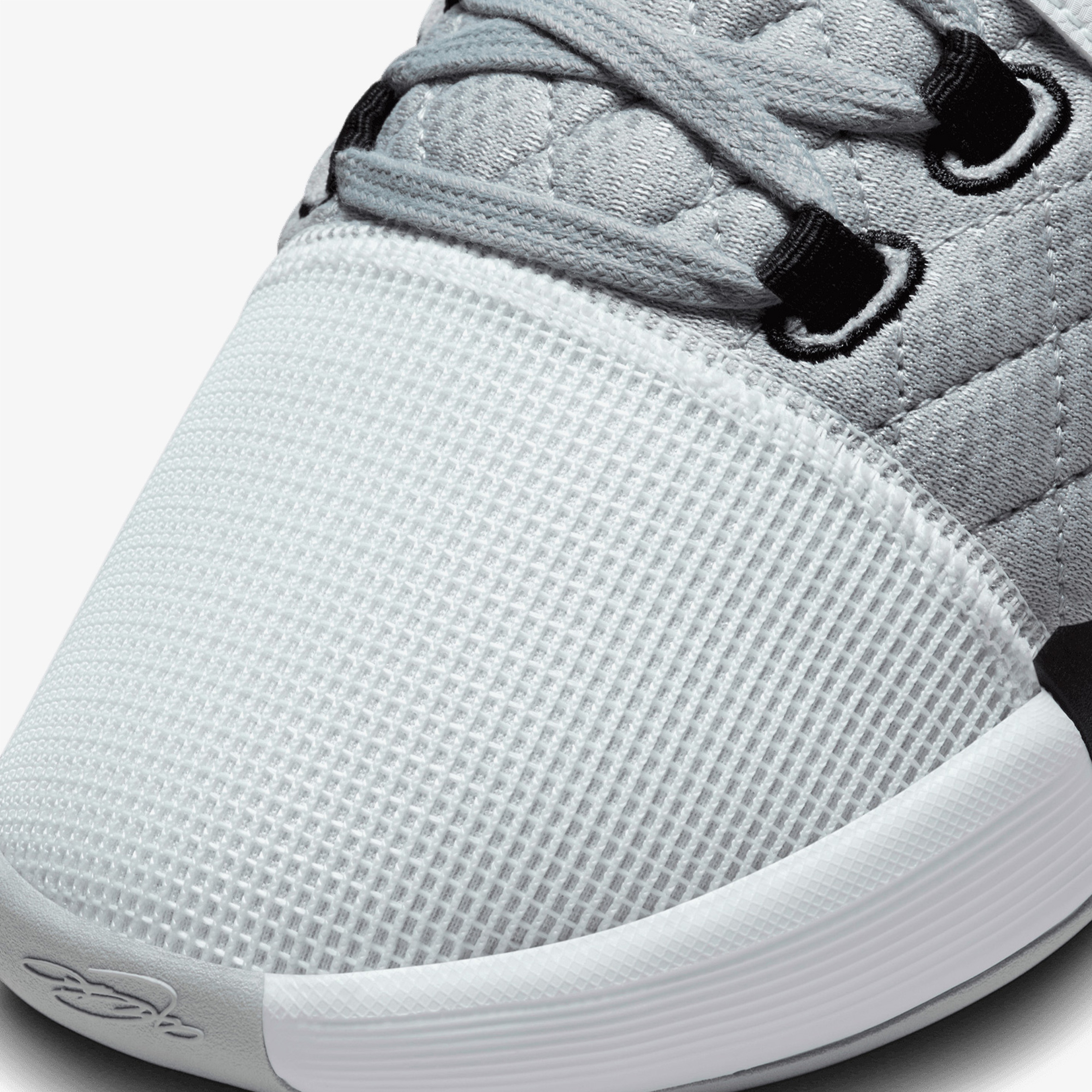 Nike Lebron Witness VIII Erkek Beyaz Basketbol Ayakkabısı