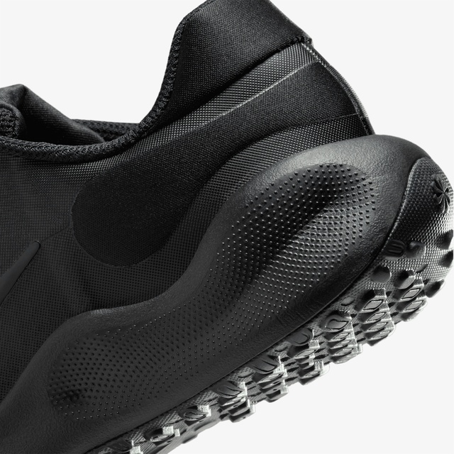 Nike Siyah Nike Revolution fb7689-001