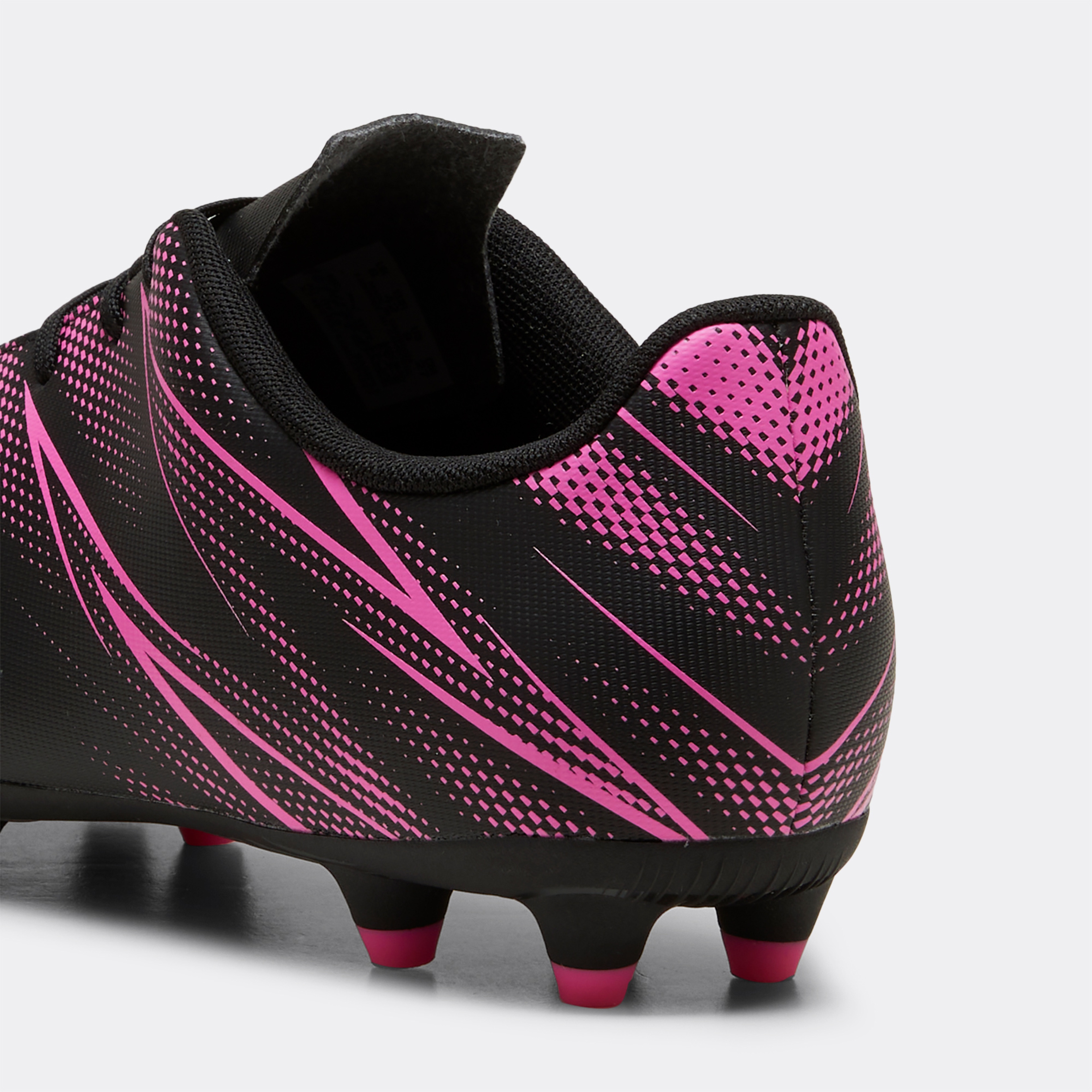 Puma Attacanto Fg/Ag Unisex Siyah Halı Saha Kramponu