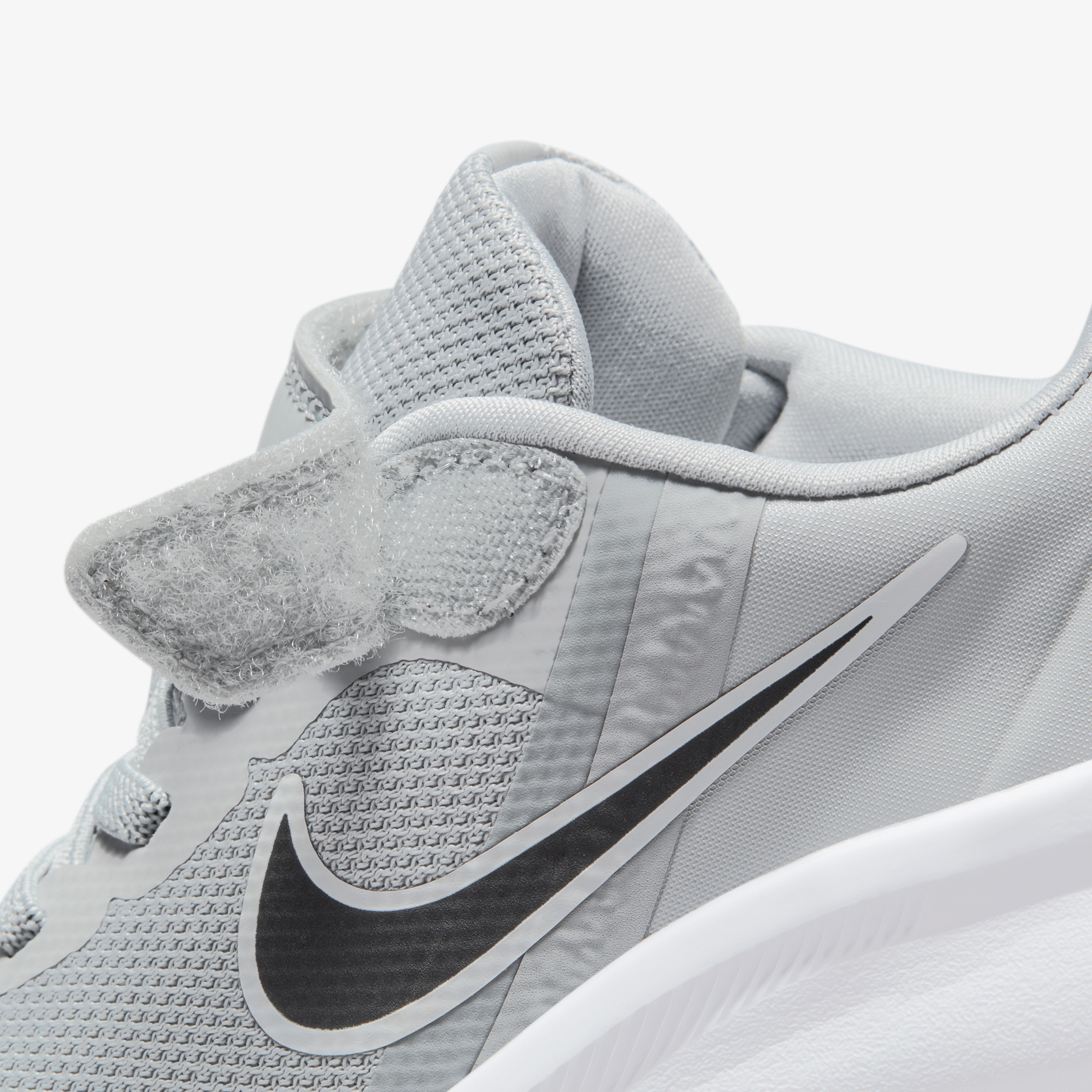 Nike Star Runner 3 (Psv) Çocuk Gri Koşu Ayakkabısı