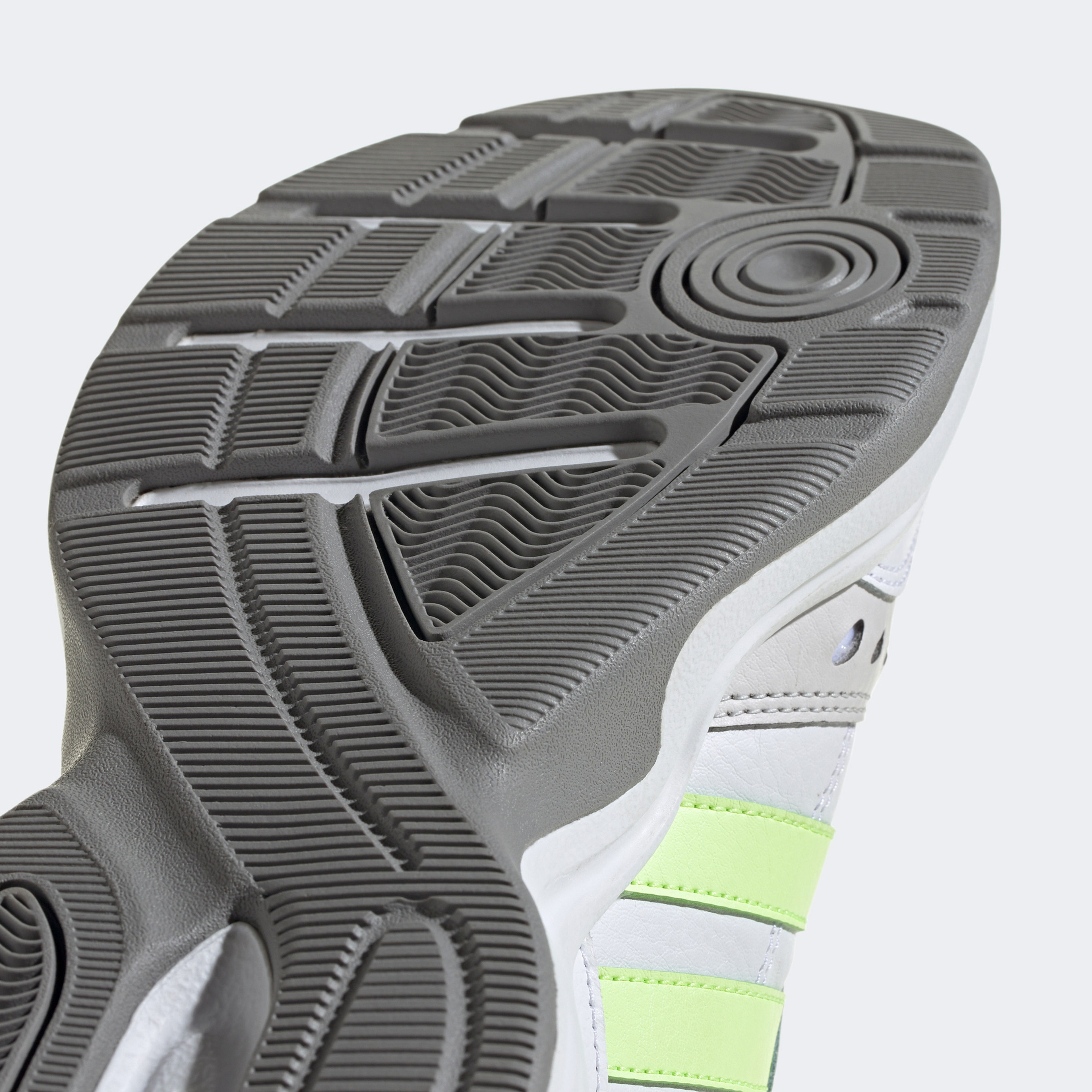 adidas Strutter Erkek Gri Antrenman Ayakkabısı