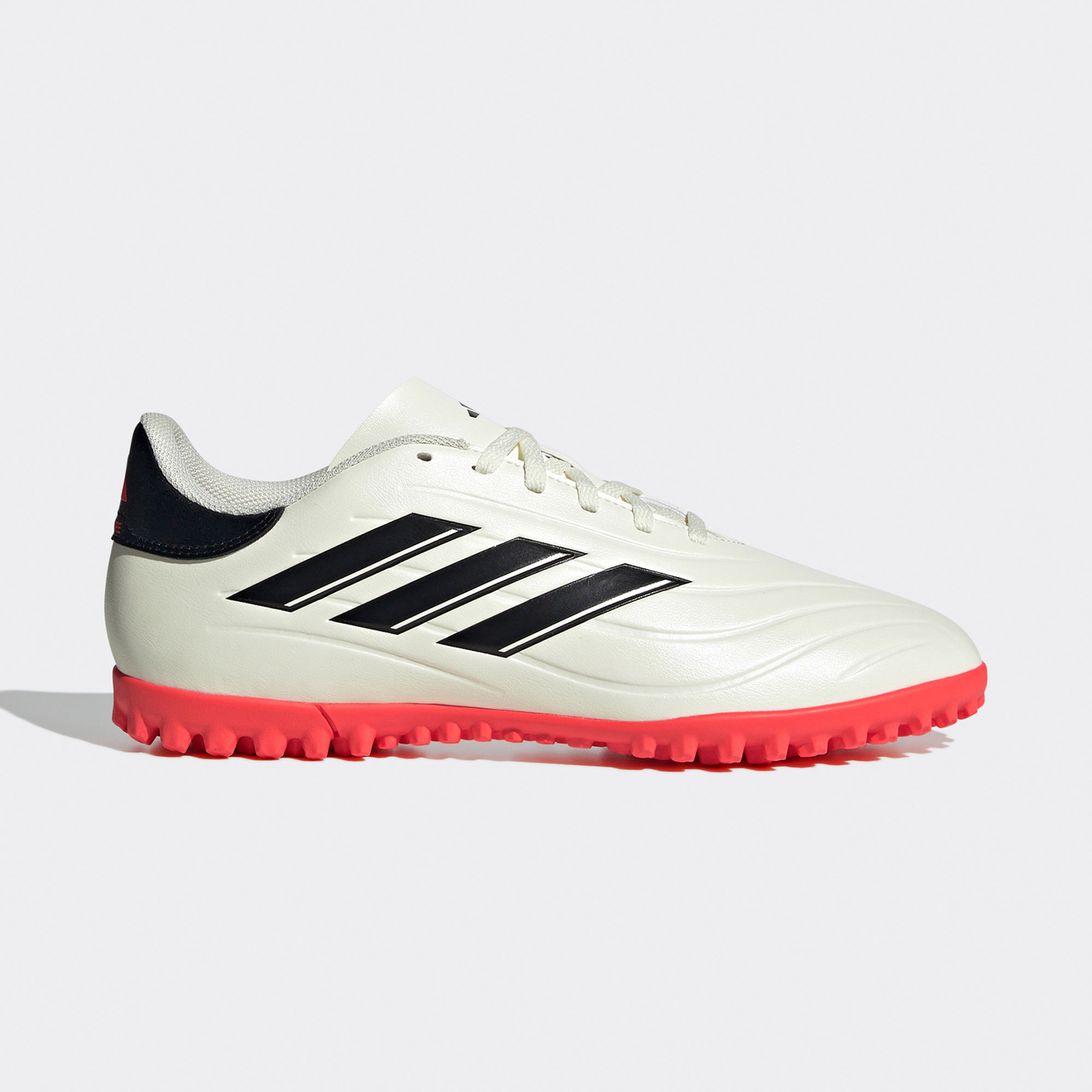 adidas Copa Pure 2 Club Tf Erkek Beyaz Halı Saha Kramponu