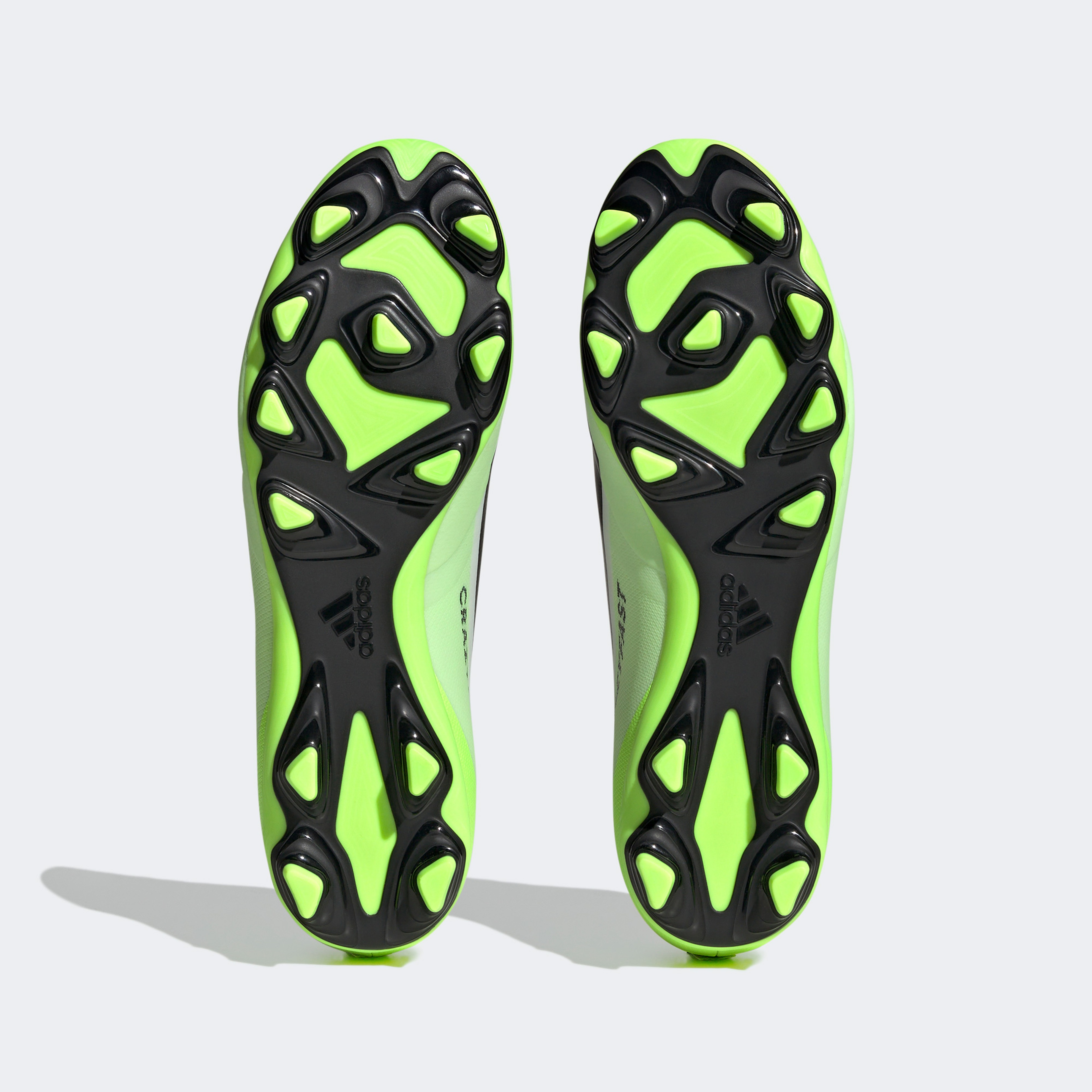 adidas X Crazyfast .4 FxG   Erkek Beyaz Çim Saha Kramponu