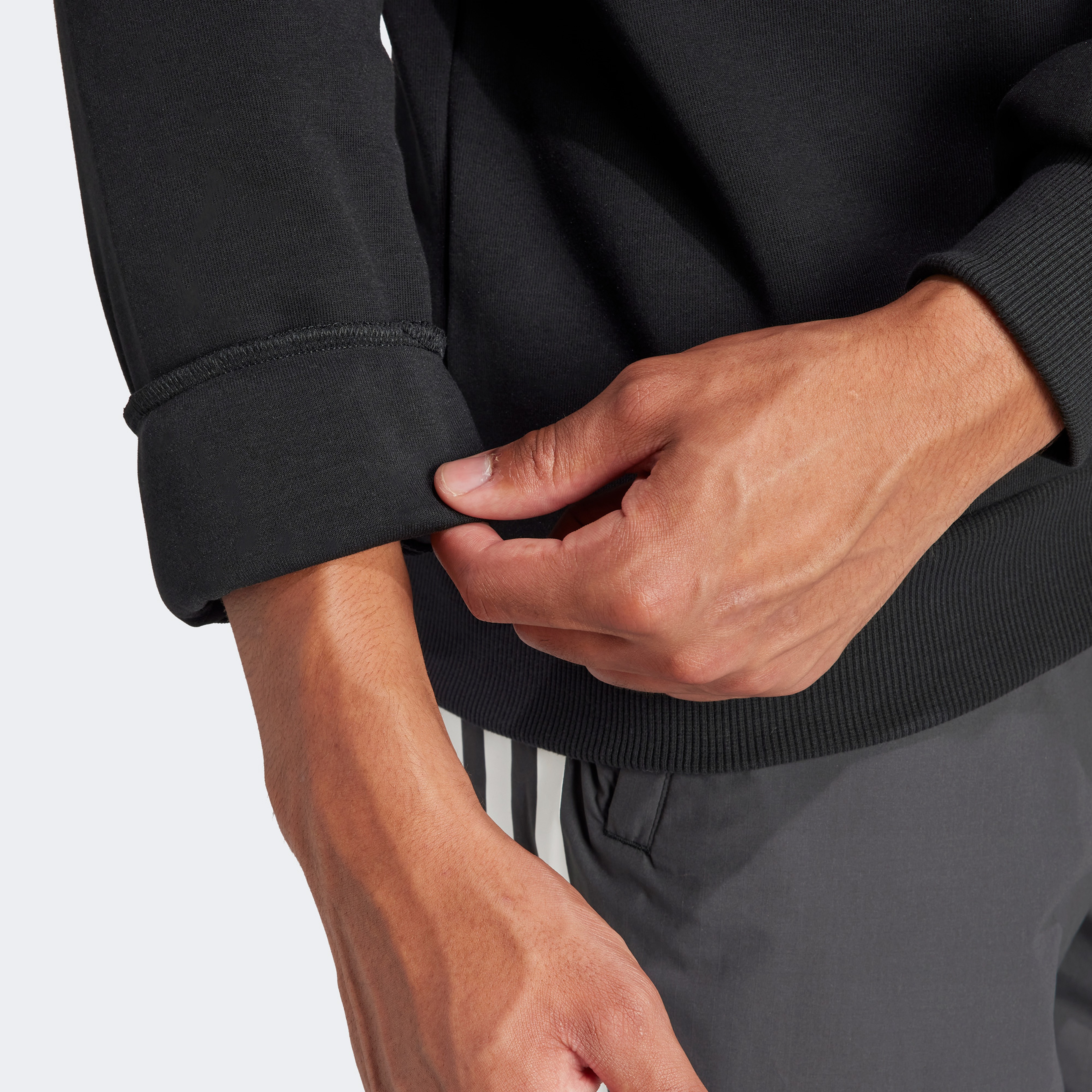 adidas  Fi Bos Crw Erkek Siyah Günlük Sweatshirt