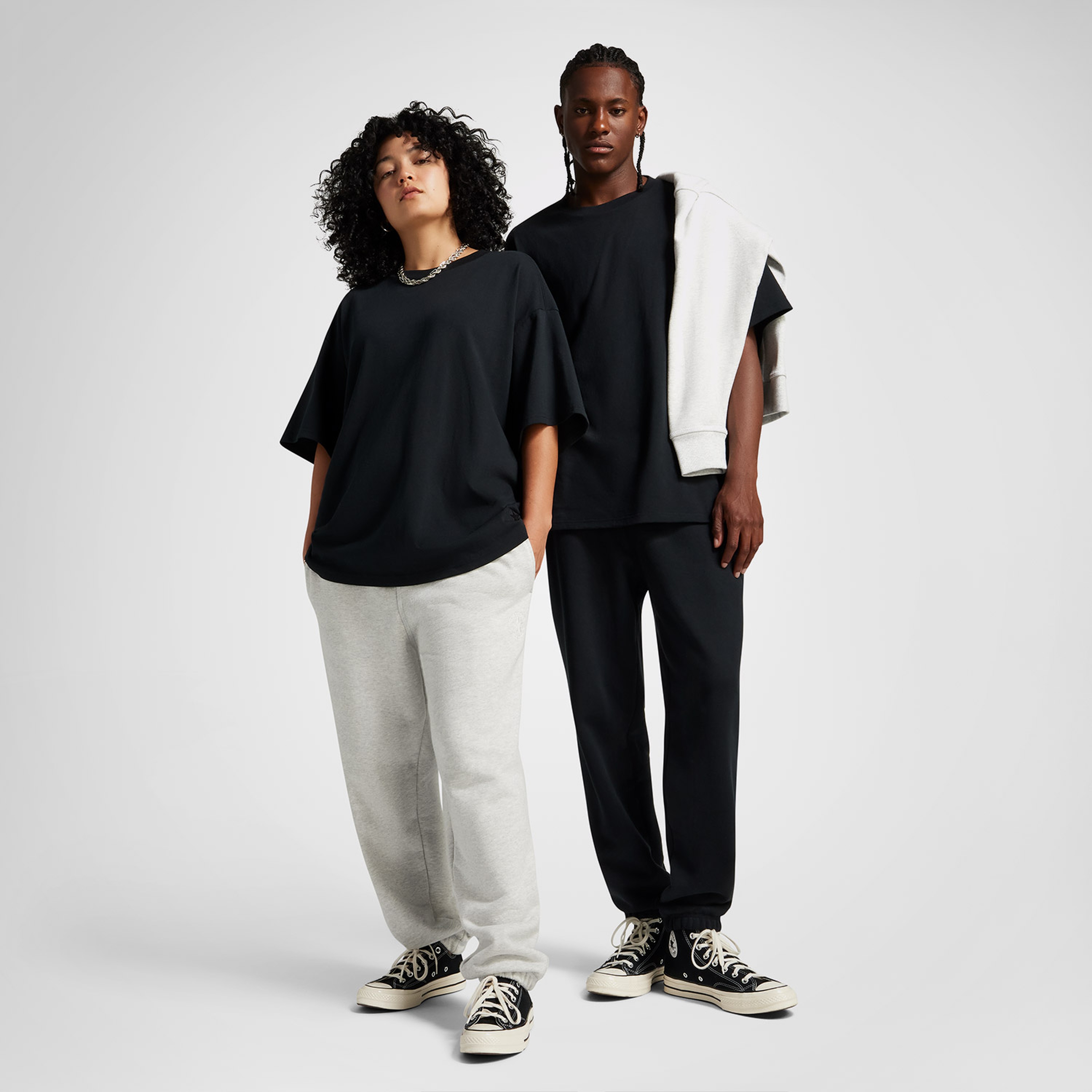 Converse Gold Loose Fit Unisex Siyah T-Shirt