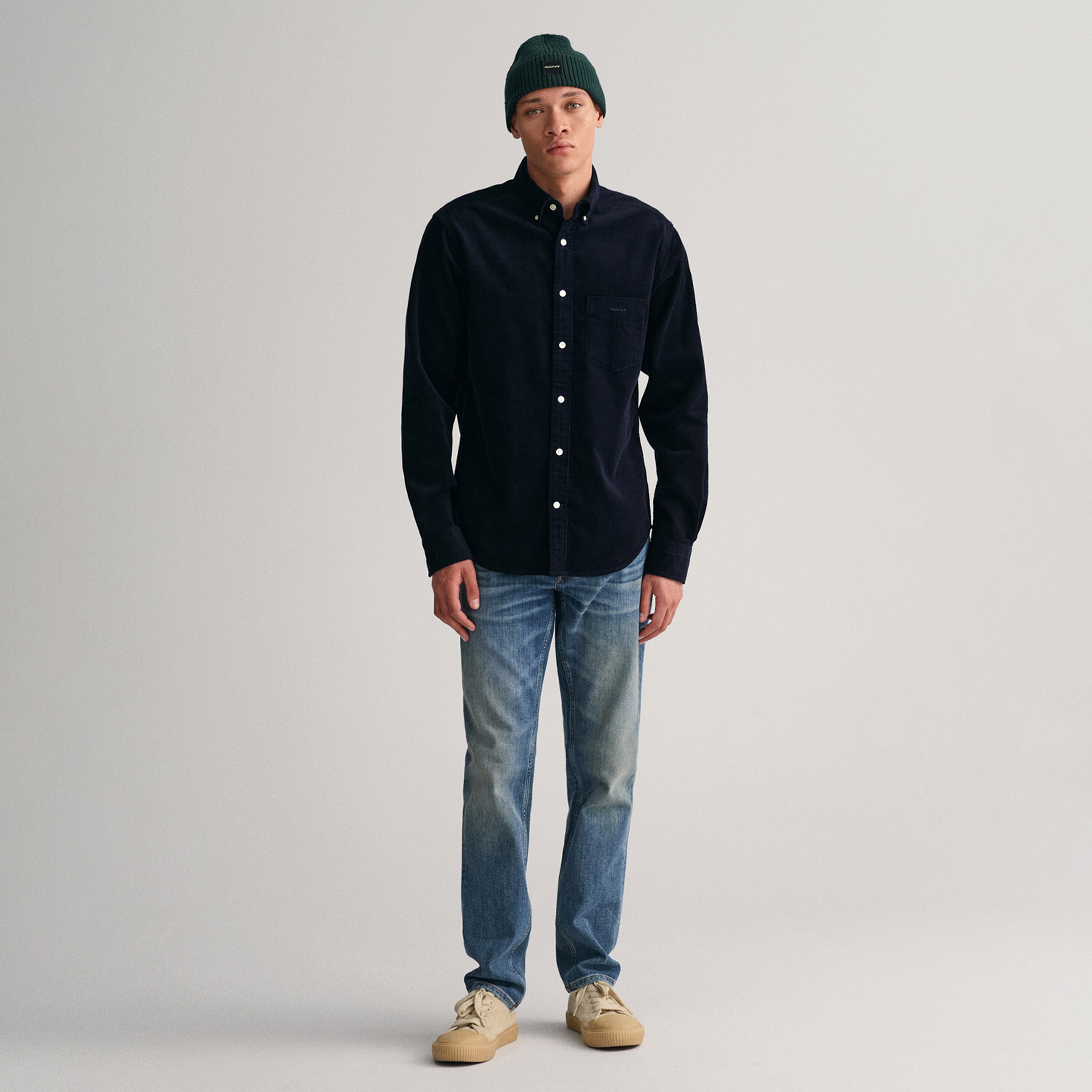 GANT Erkek Lacivert Regular Fit Düğmeli Yaka Kadife Gömlek