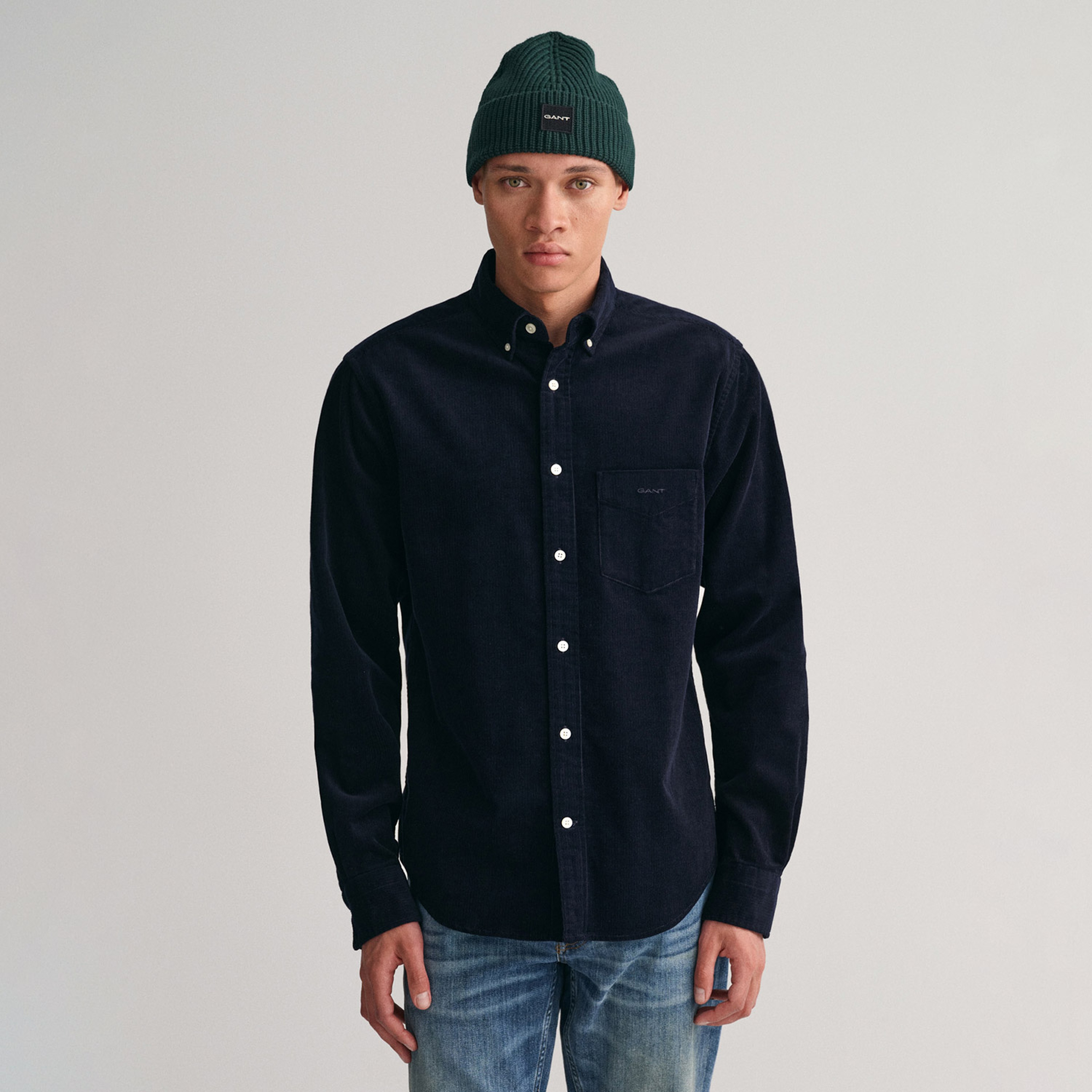 GANT Erkek Lacivert Regular Fit Düğmeli Yaka Kadife Gömlek