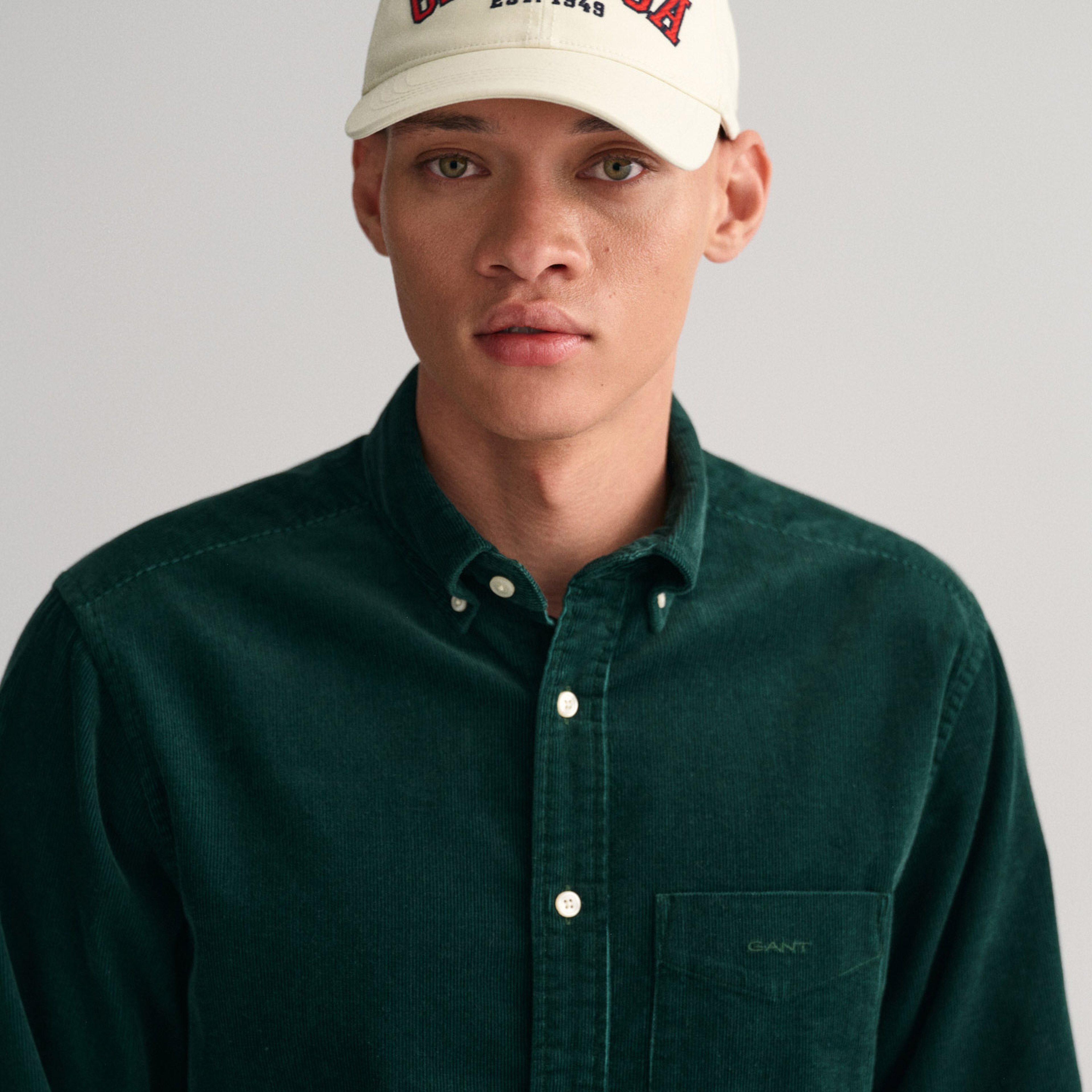 GANT Erkek Yeşil Regular Fit Düğmeli Yaka Kadife Gömlek