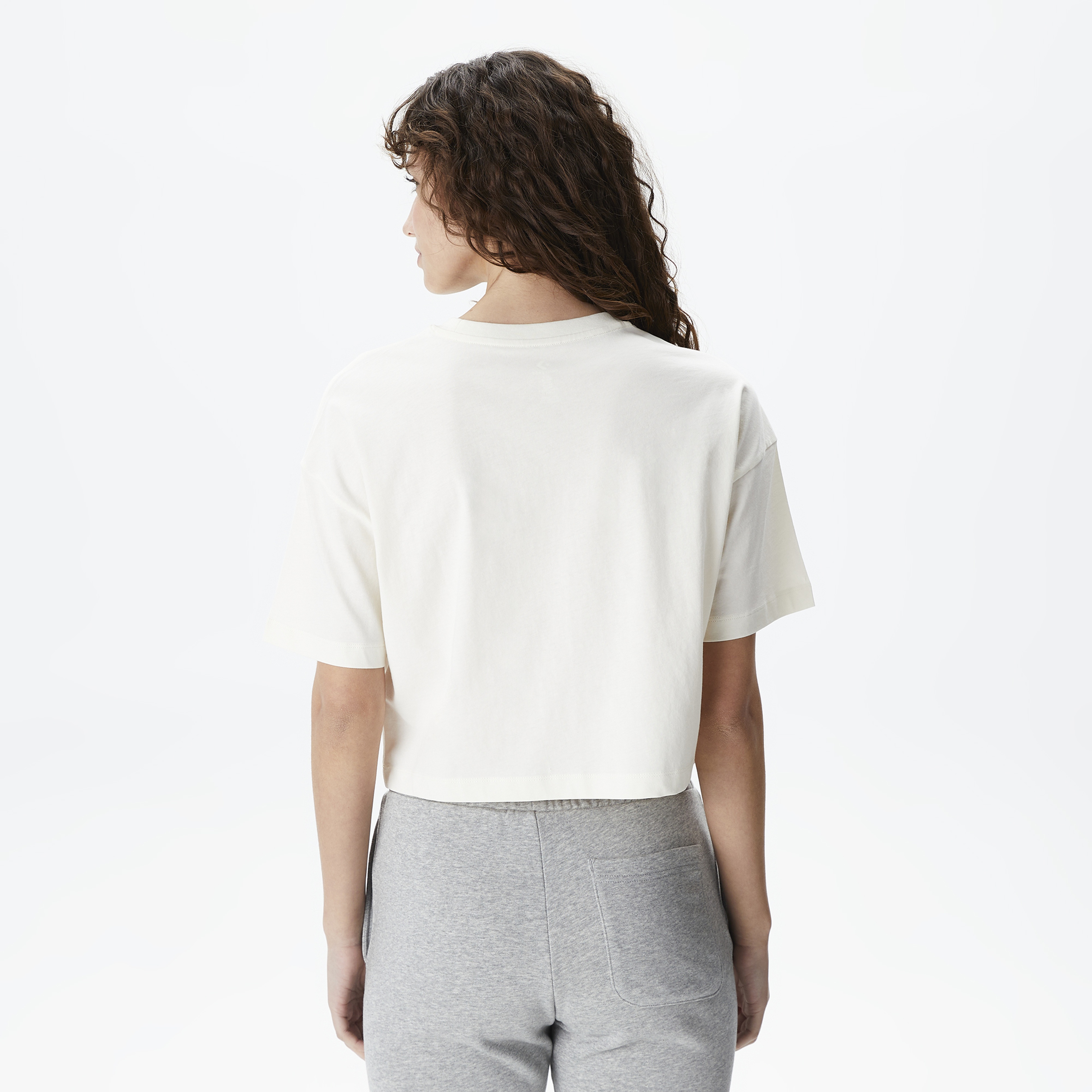 Converse Chuck Taylor Embro Boxy Kadın Krem T-Shirt