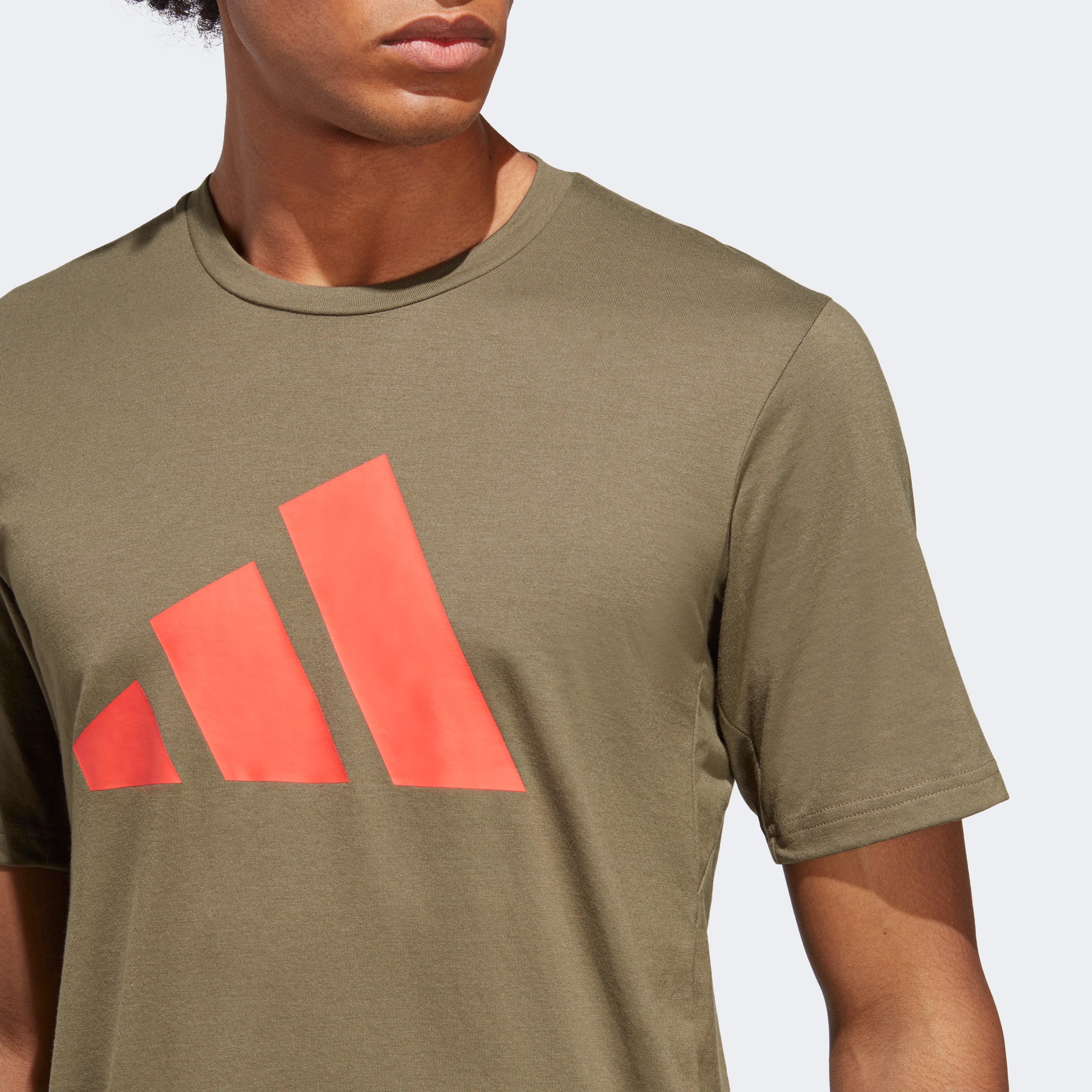 adidas Erkek Yeşil T-Shirt
