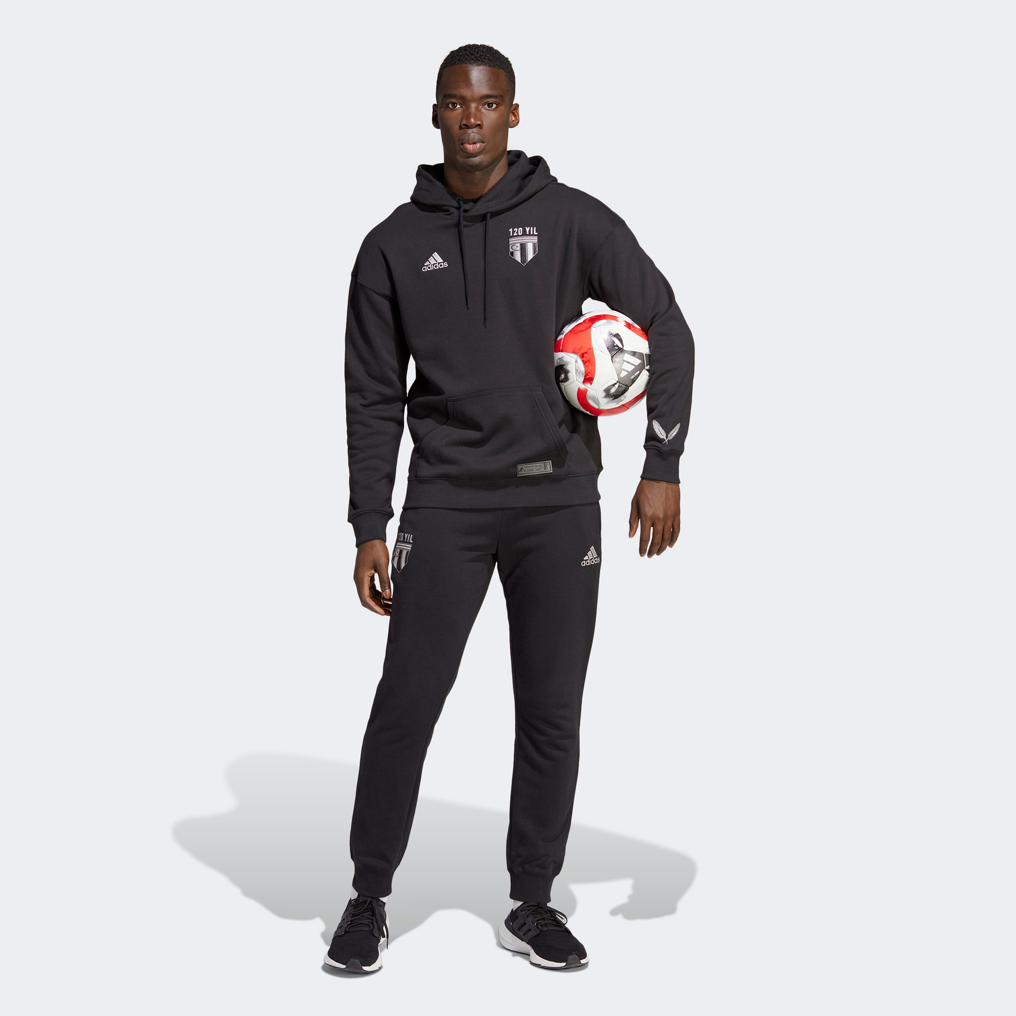 adidas Erkek Siyah Sweatshirt