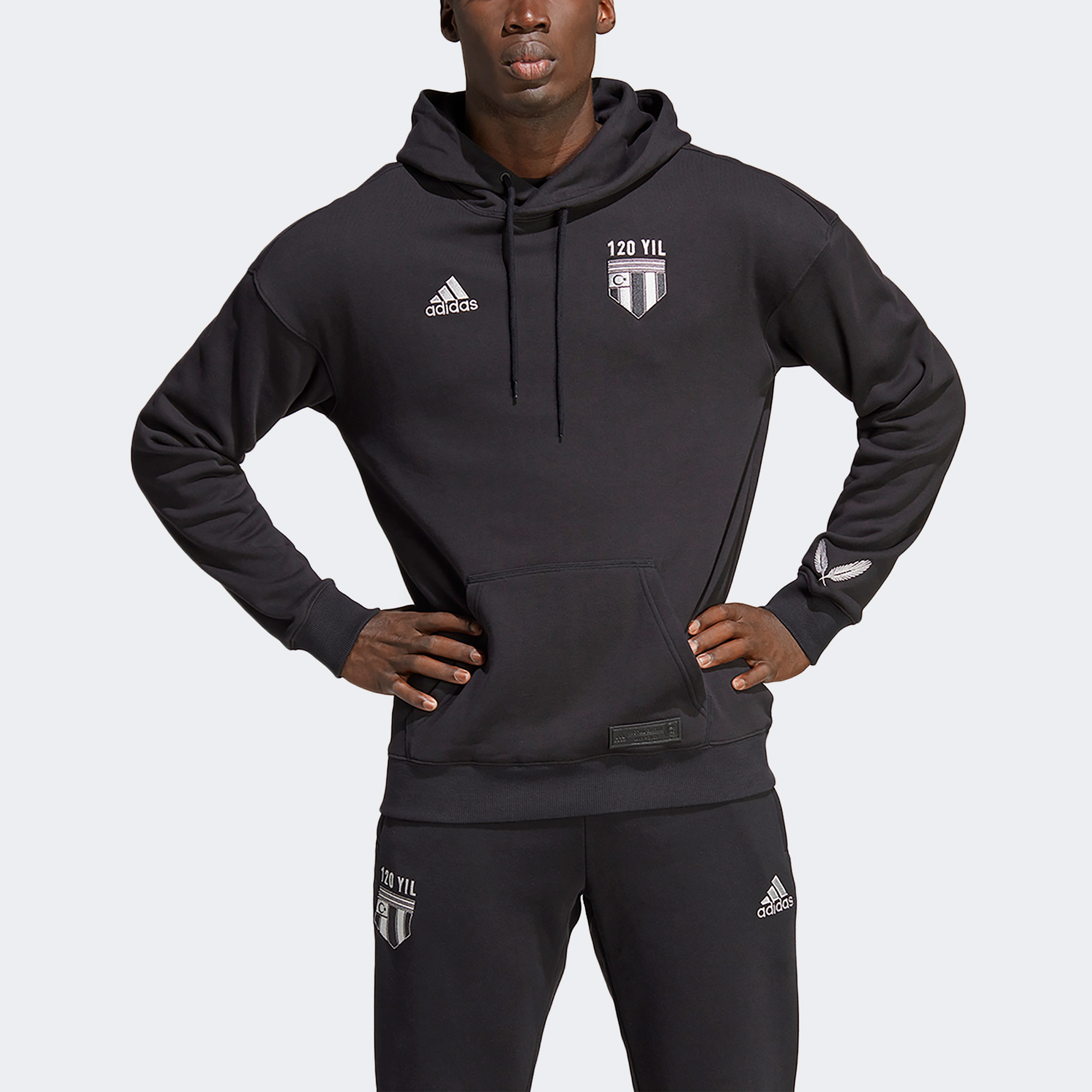 adidas Erkek Siyah Sweatshirt