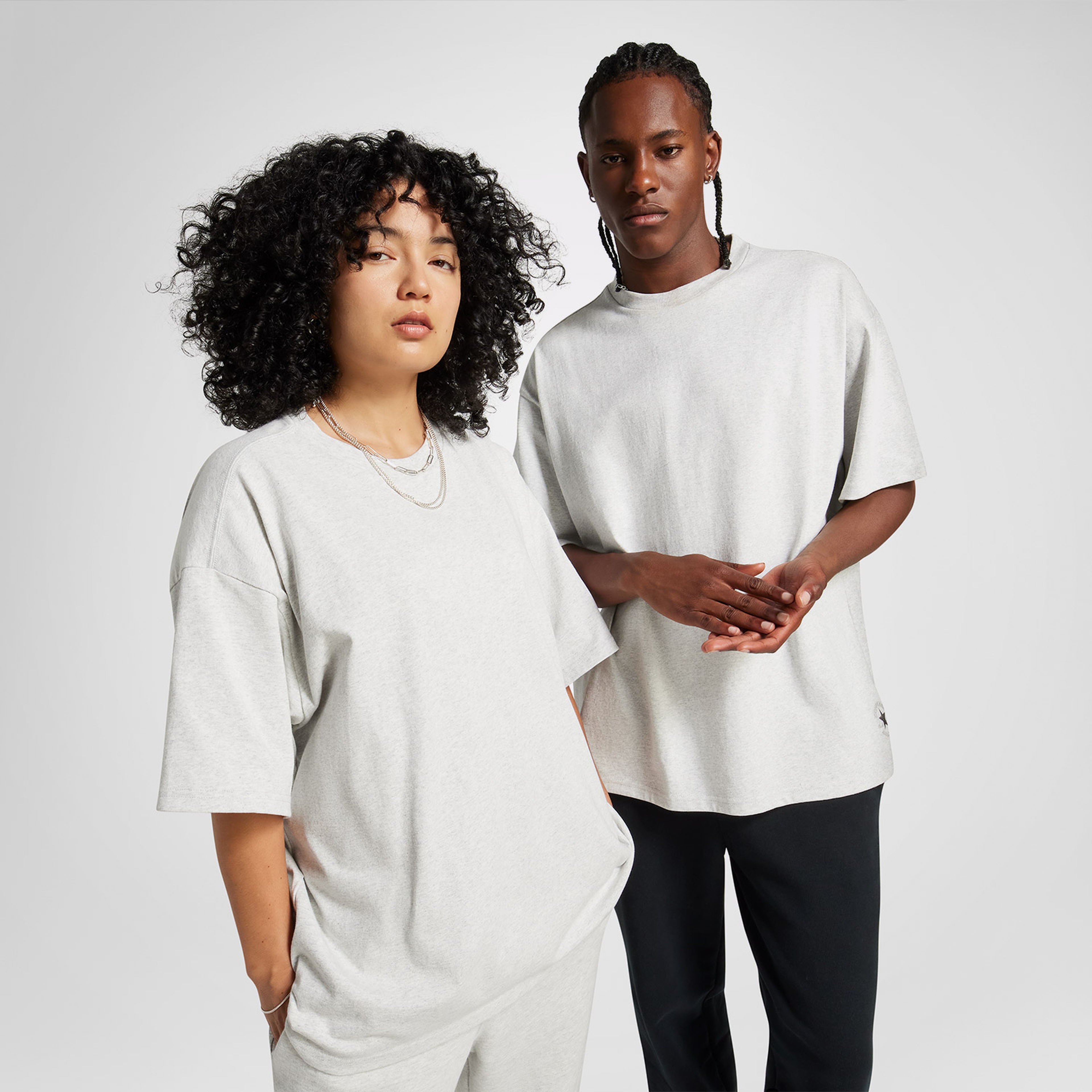 Converse Unisex Loose Fit Gri T-Shirt