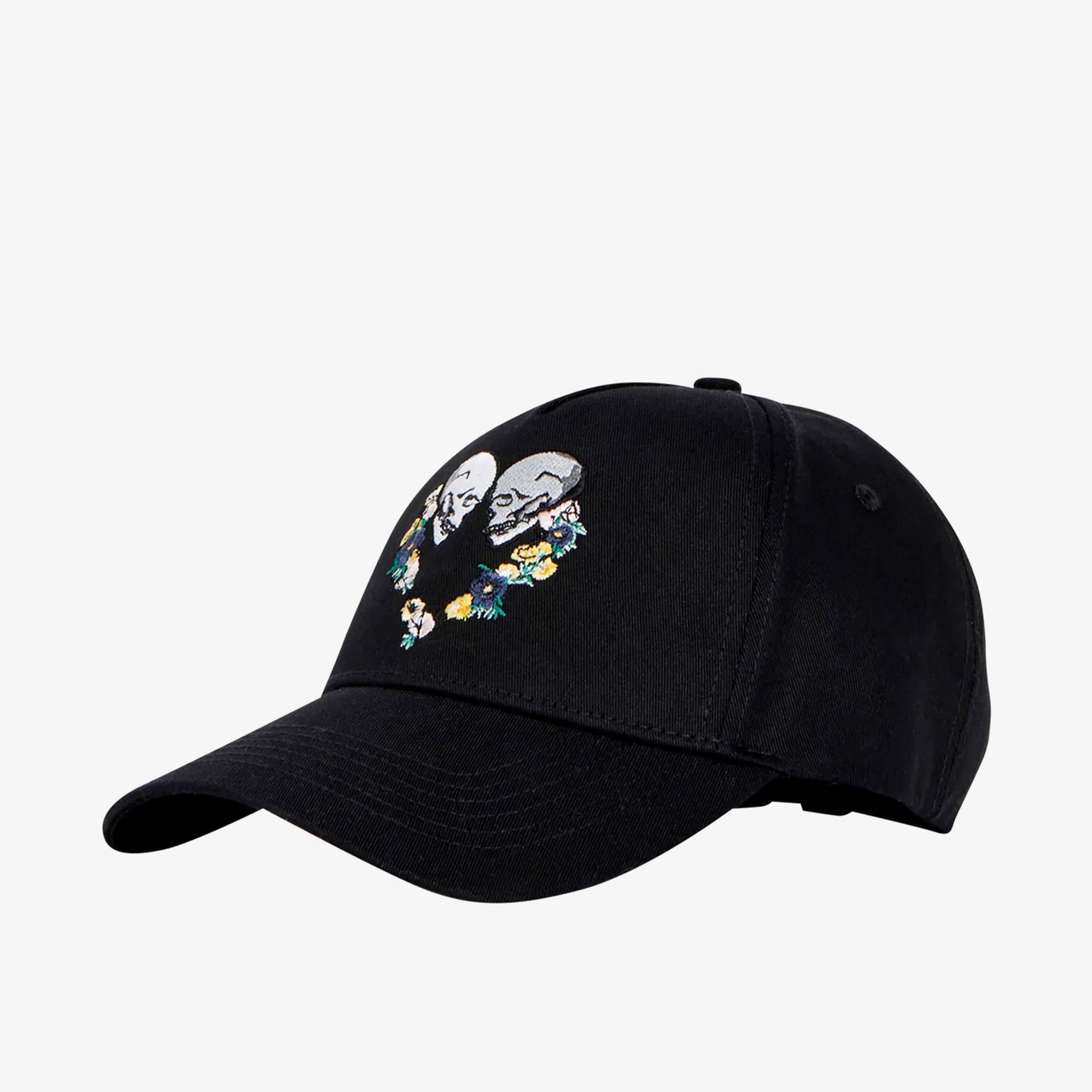 UNISEX SİYAH KALP İŞLEMELİ ŞAPKA