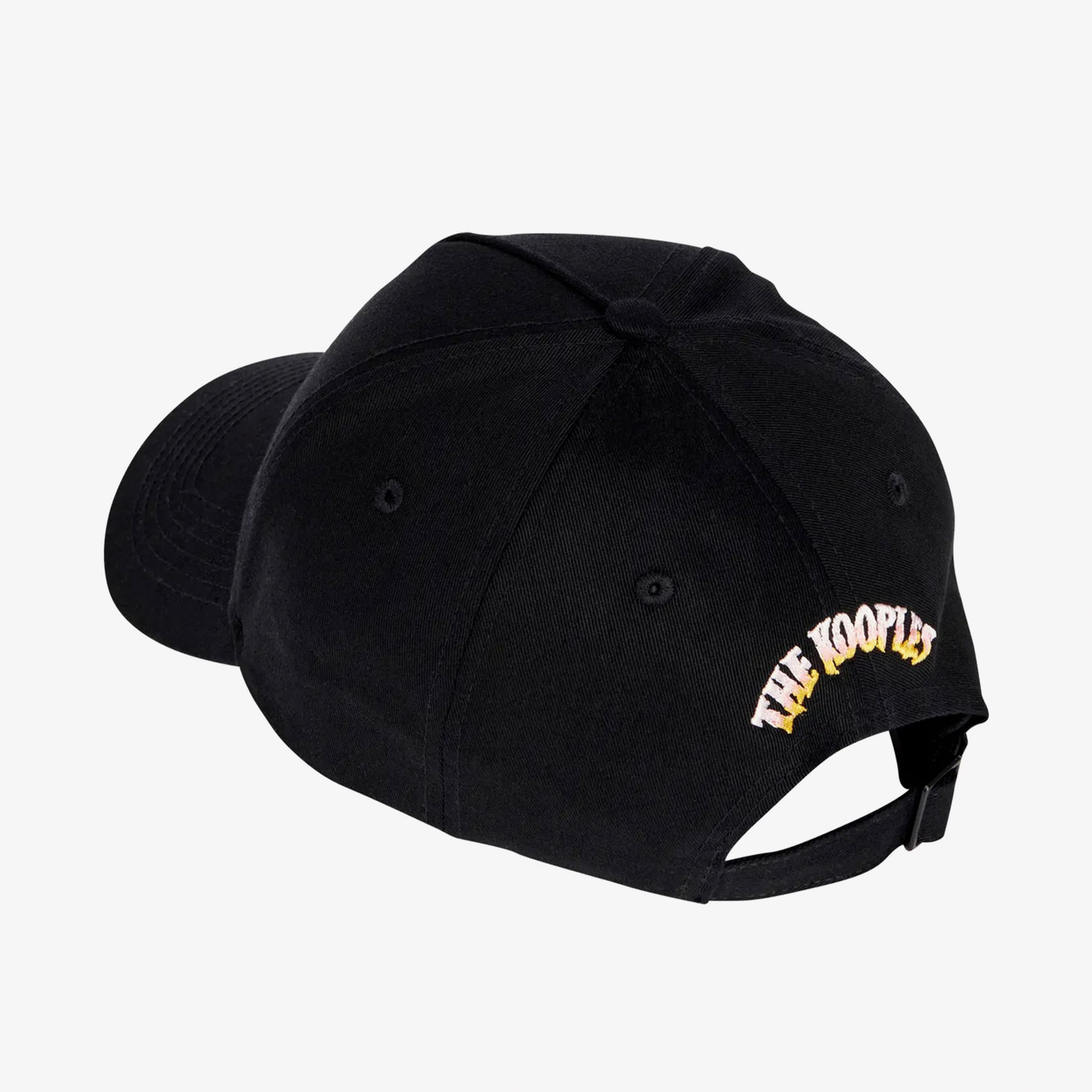 UNISEX SİYAH KALP İŞLEMELİ ŞAPKA