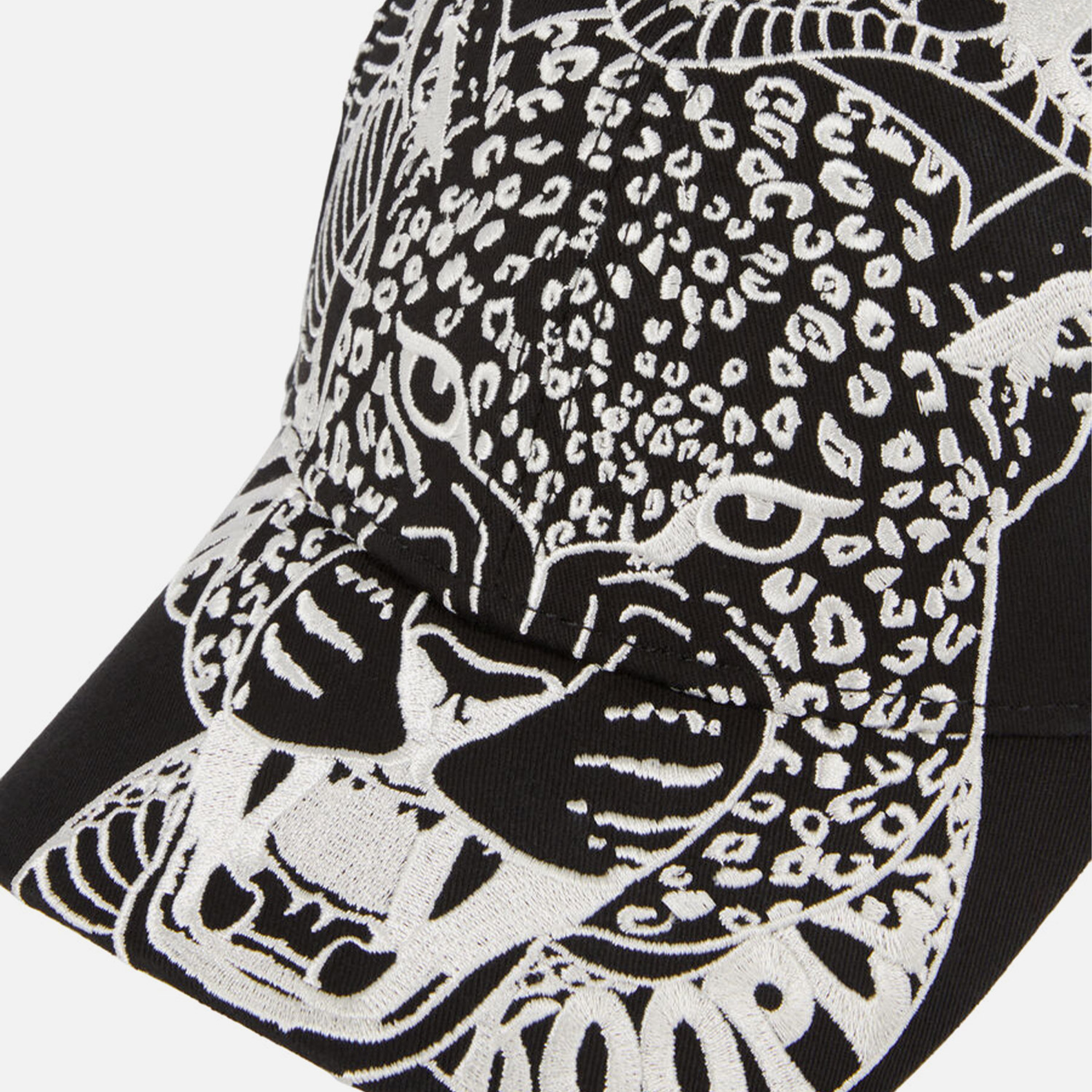 UNISEX DESENLİ SİYAH ŞAPKA