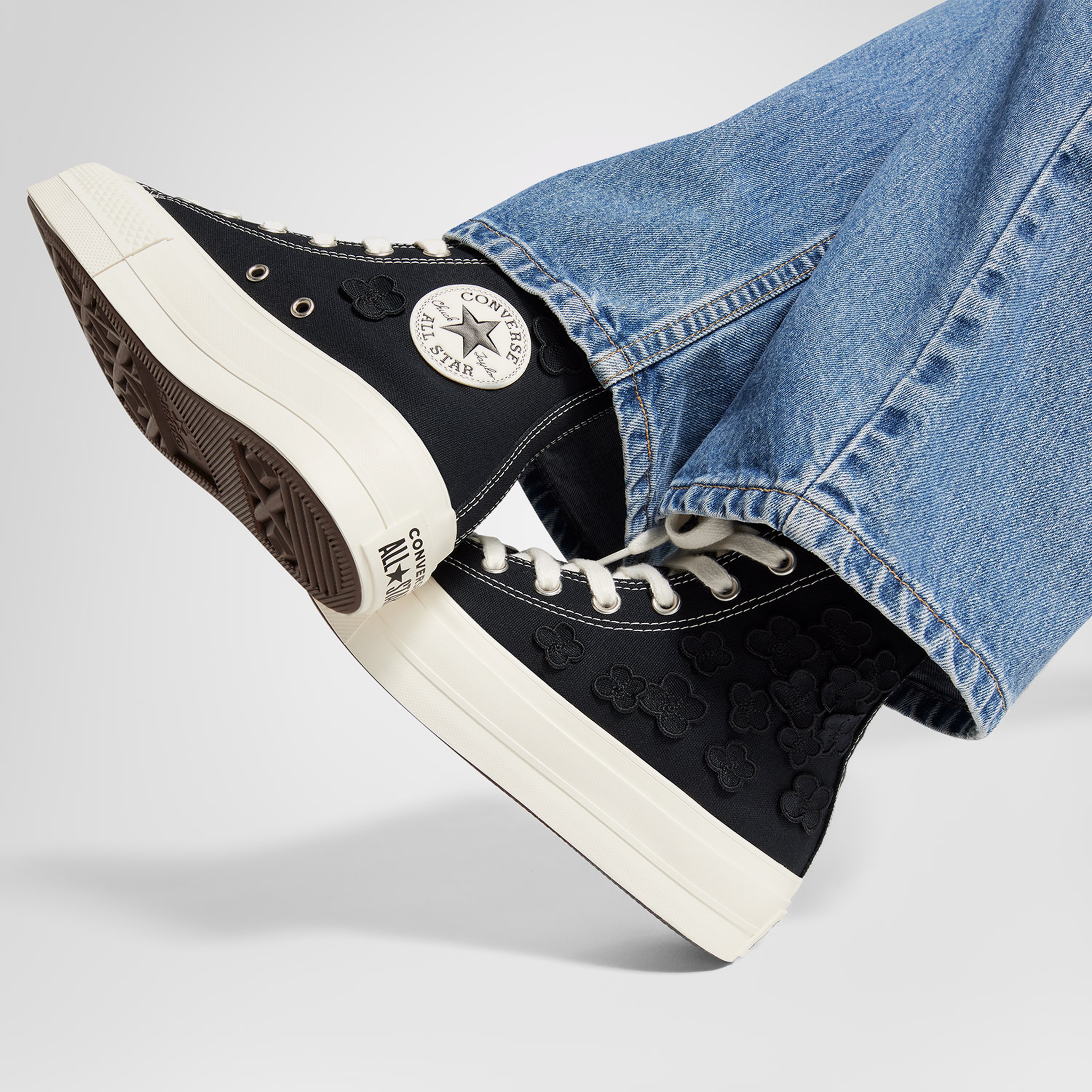 Converse Chuck Taylor All Star Lift 3D Flowers Kadın Siyah Sneaker