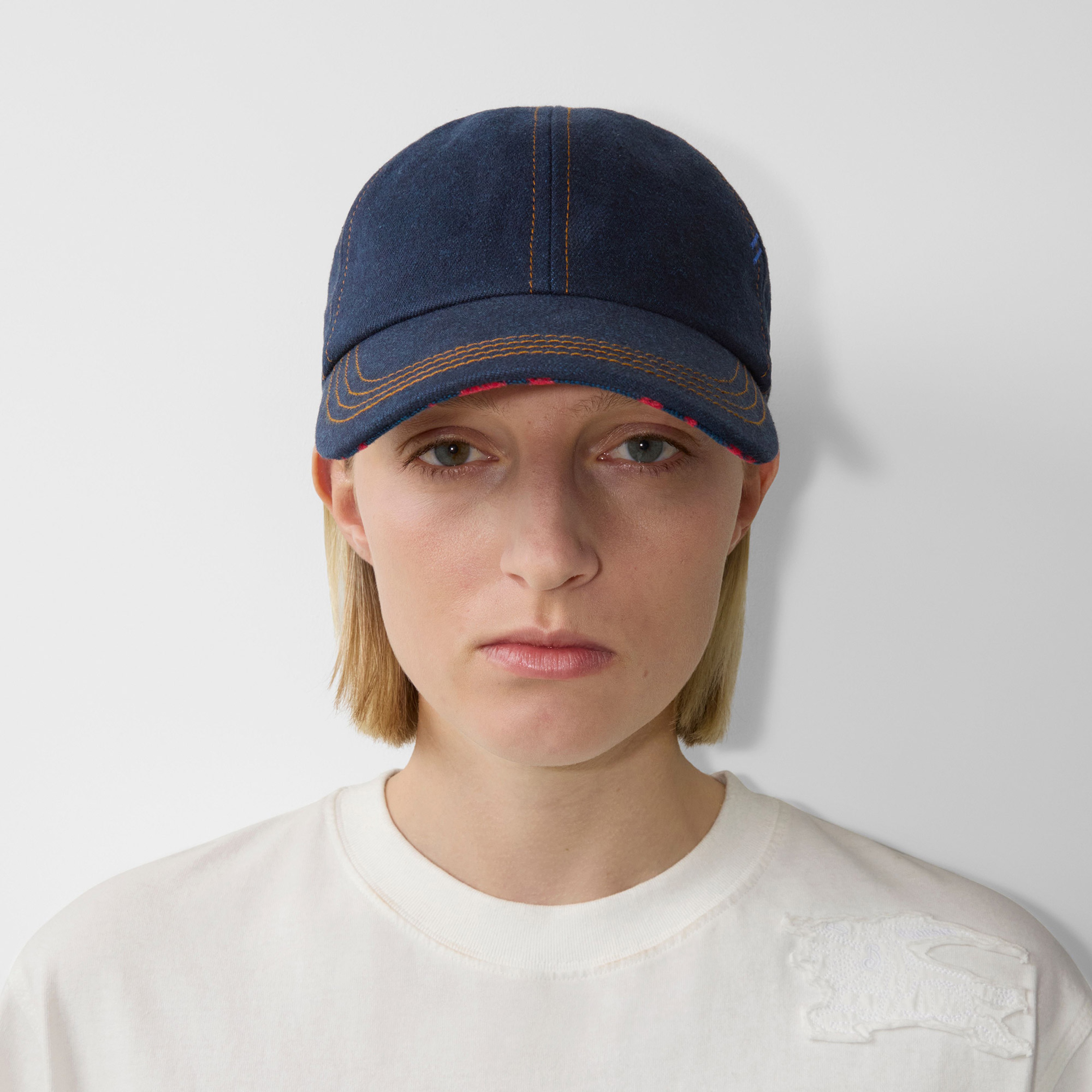 Burberry Unisex Lacivert Şapka