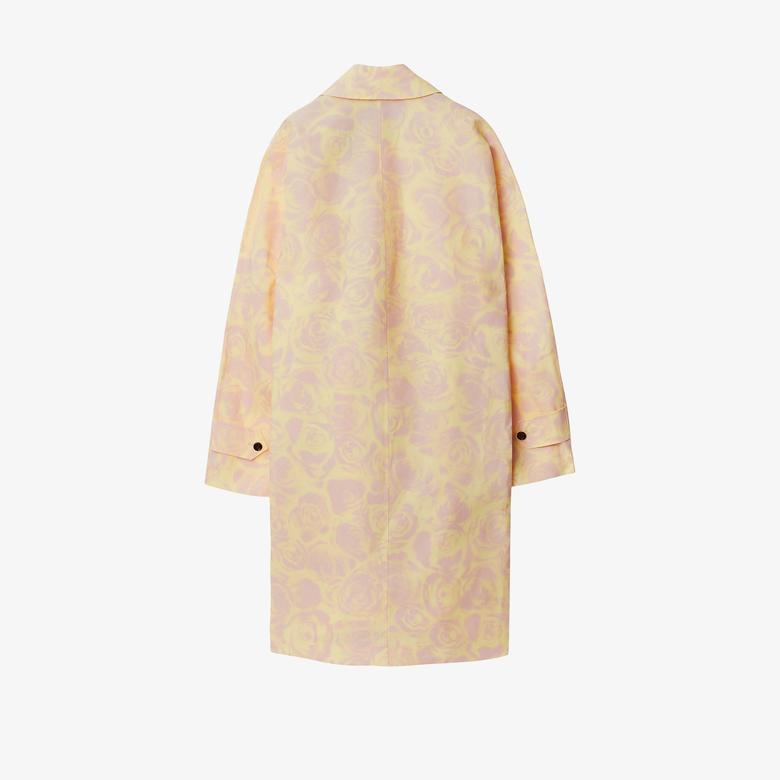 Kadın Pembe Pardesü