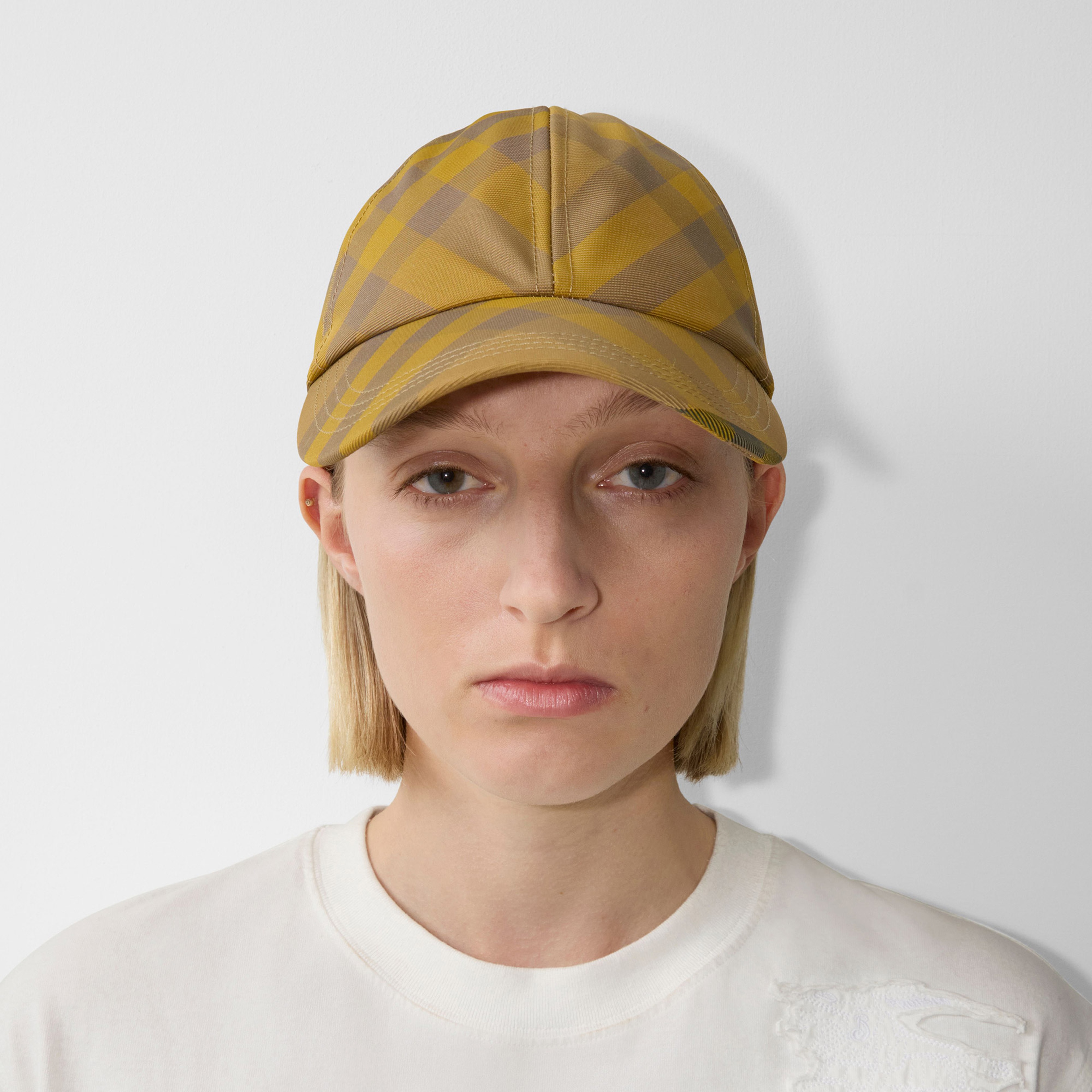 Burberry Unisex Sarı Şapka