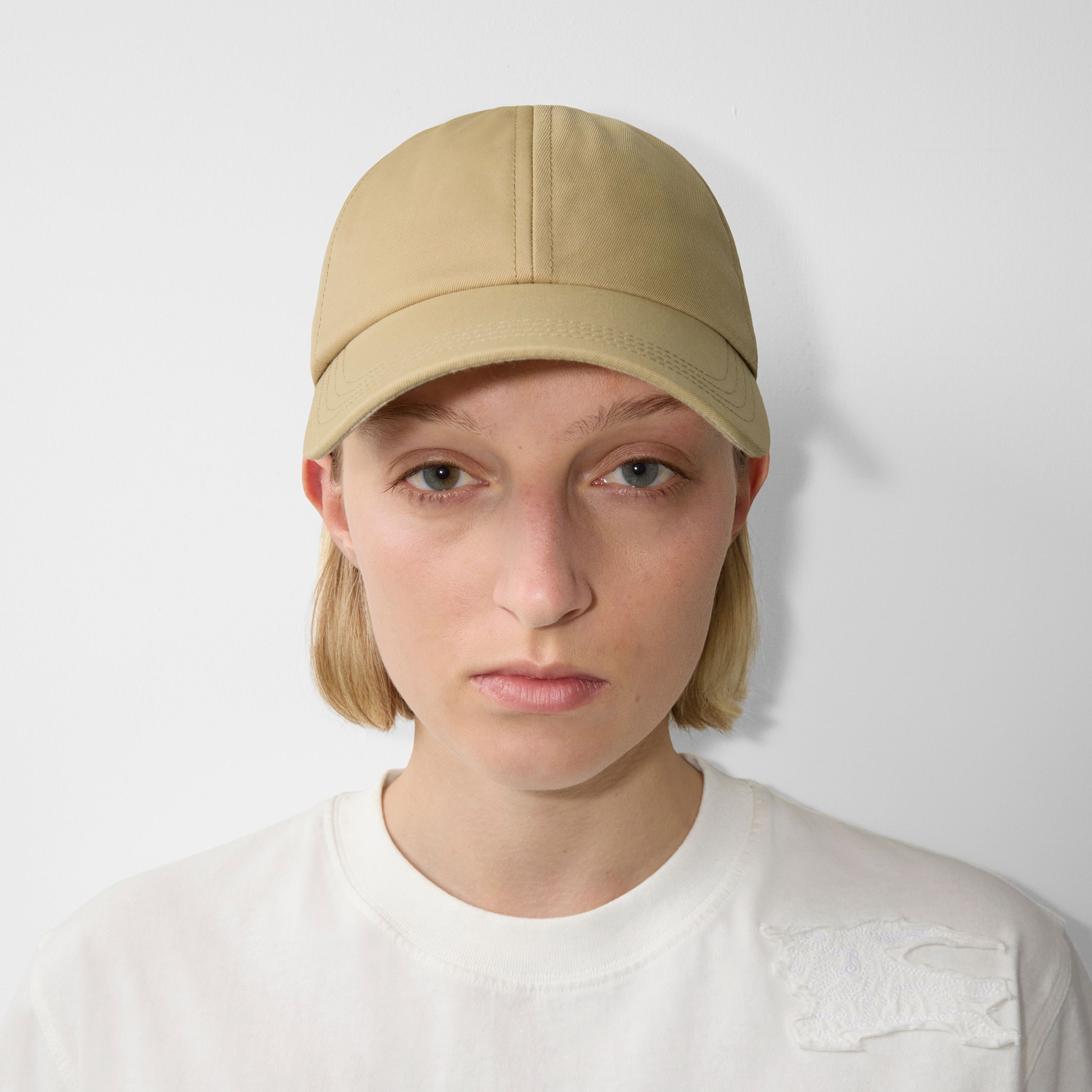 Burberry Unisex Bej Şapka