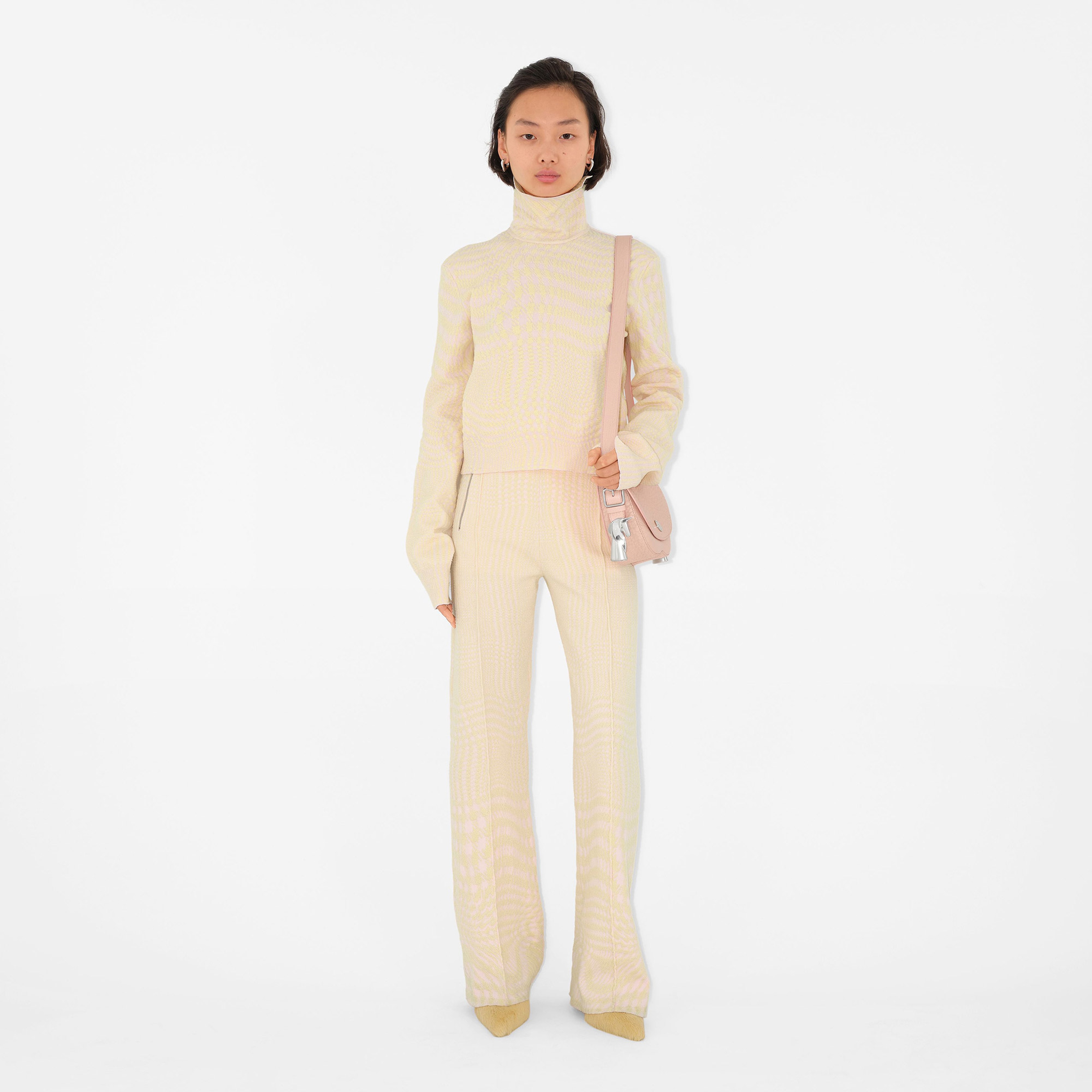 Burberry Kadın Pembe Çanta