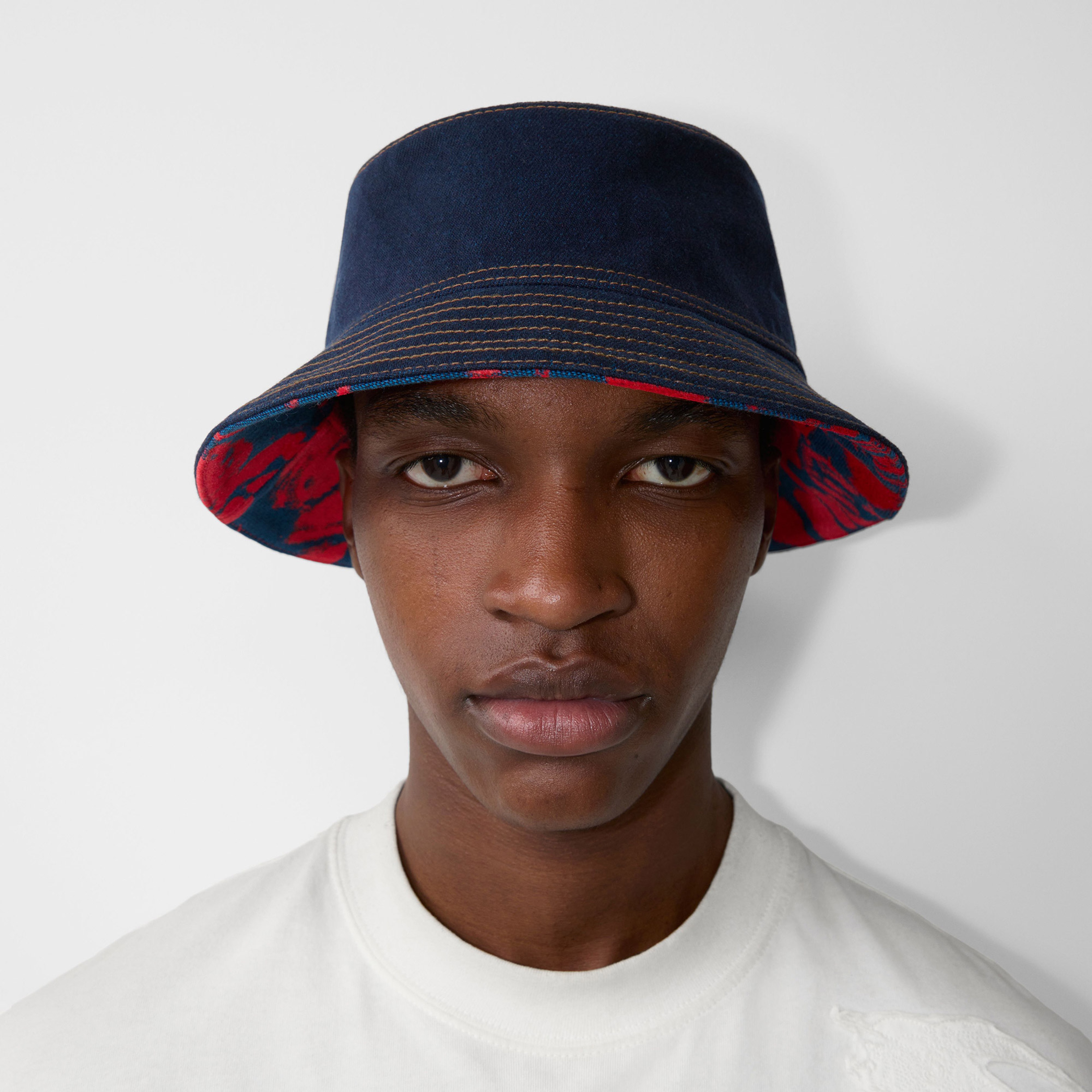 Burberry Unisex Lacivert Şapka