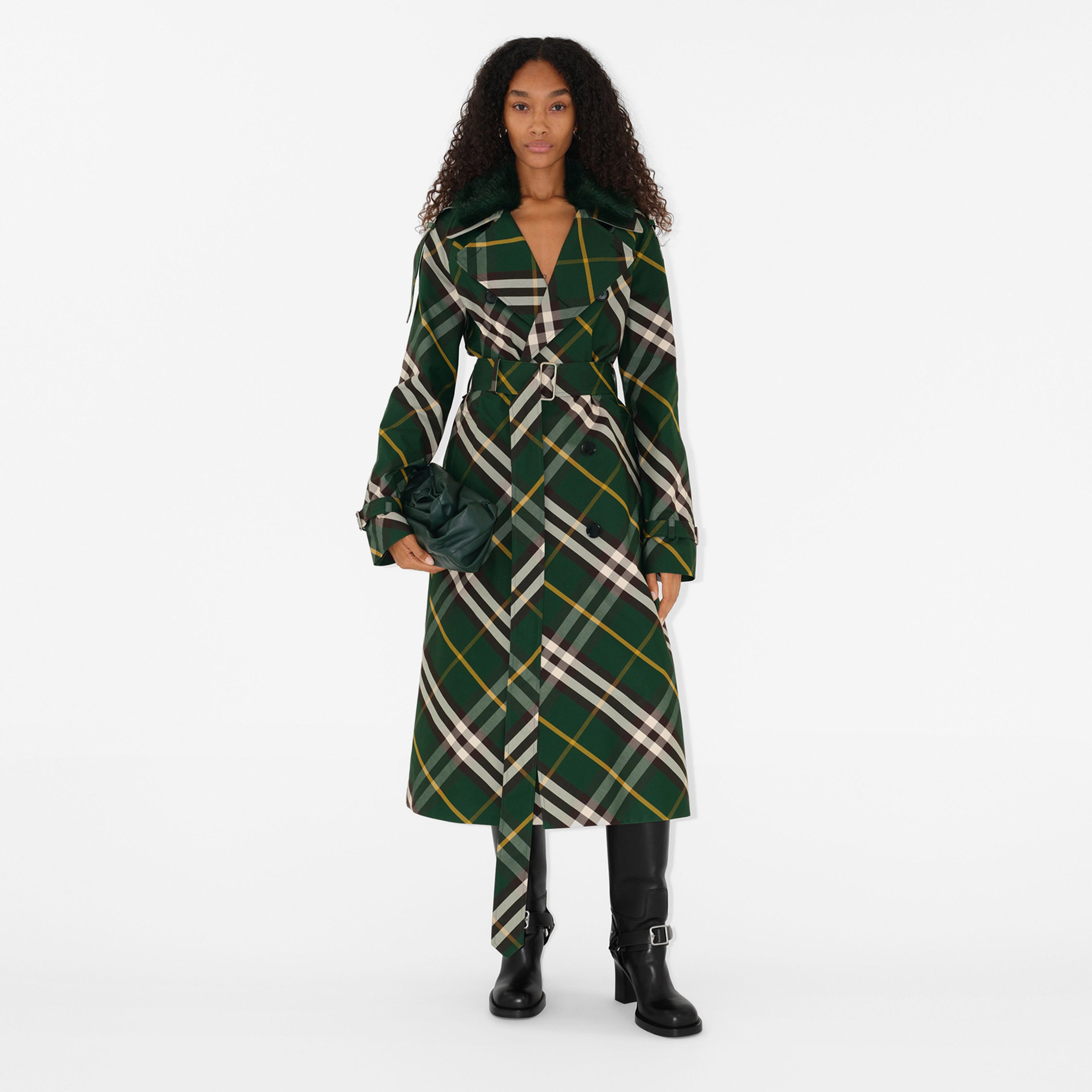 Burberry Kadın Yeşil Çanta