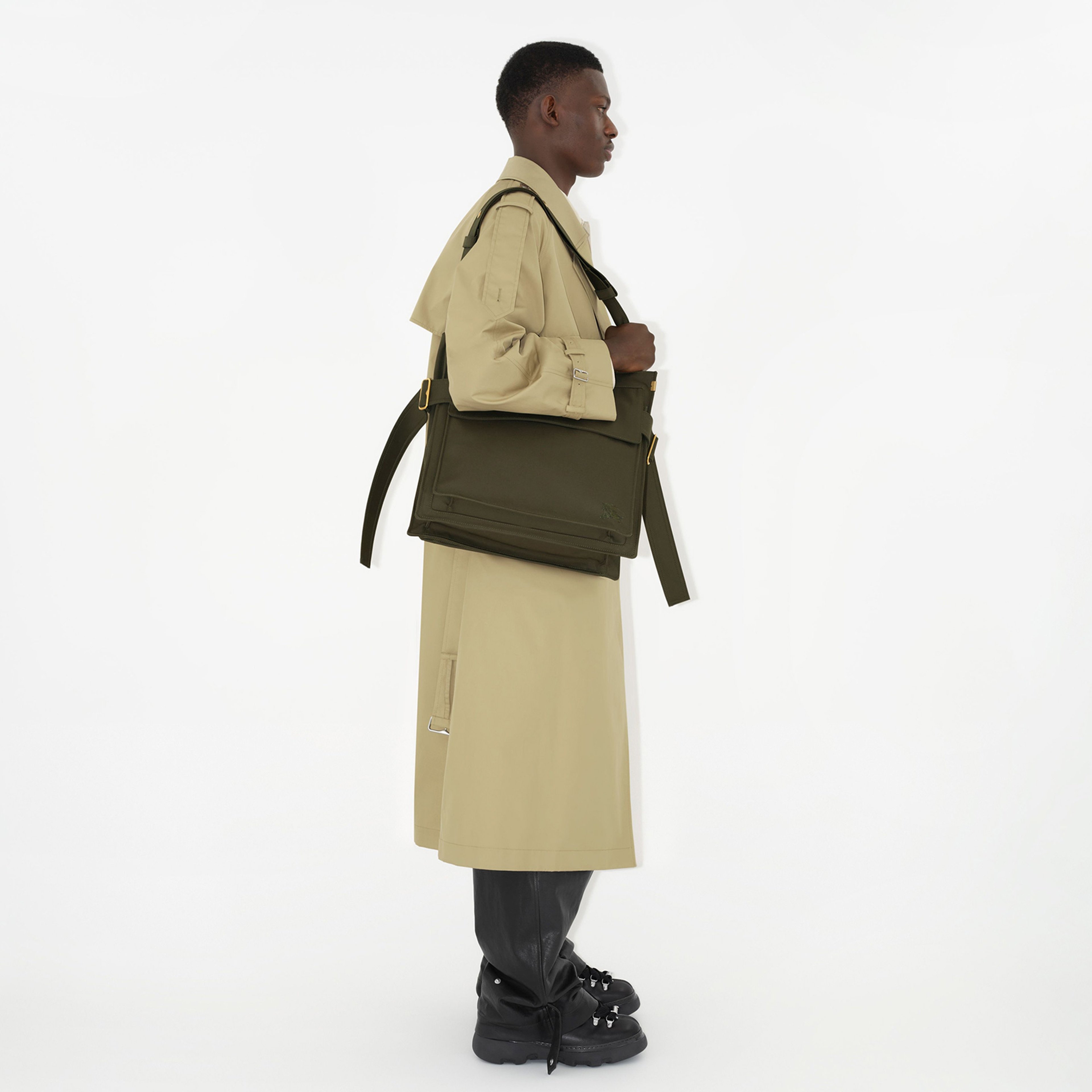 Burberry Erkek Yeşil Çanta