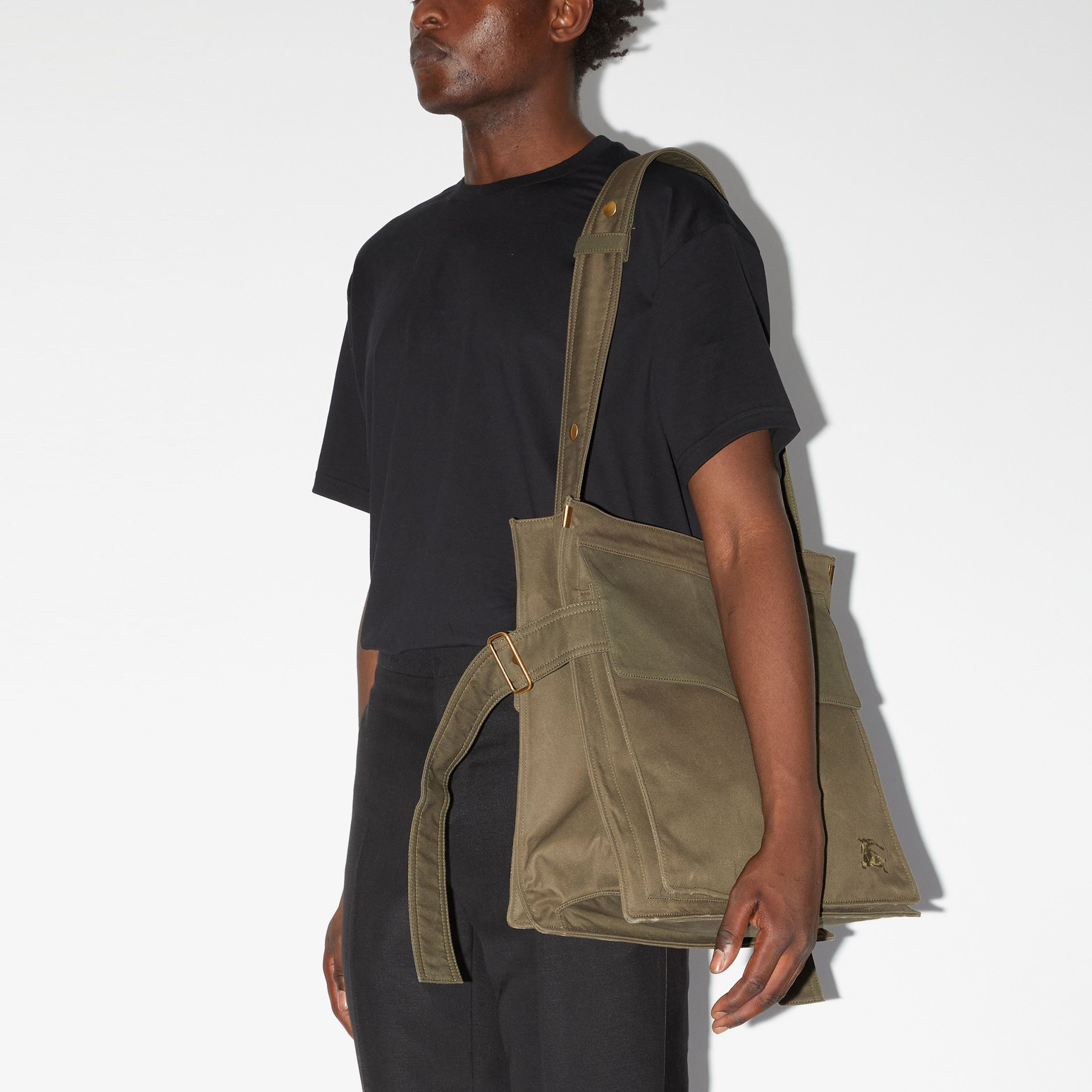 Burberry Erkek Yeşil Çanta