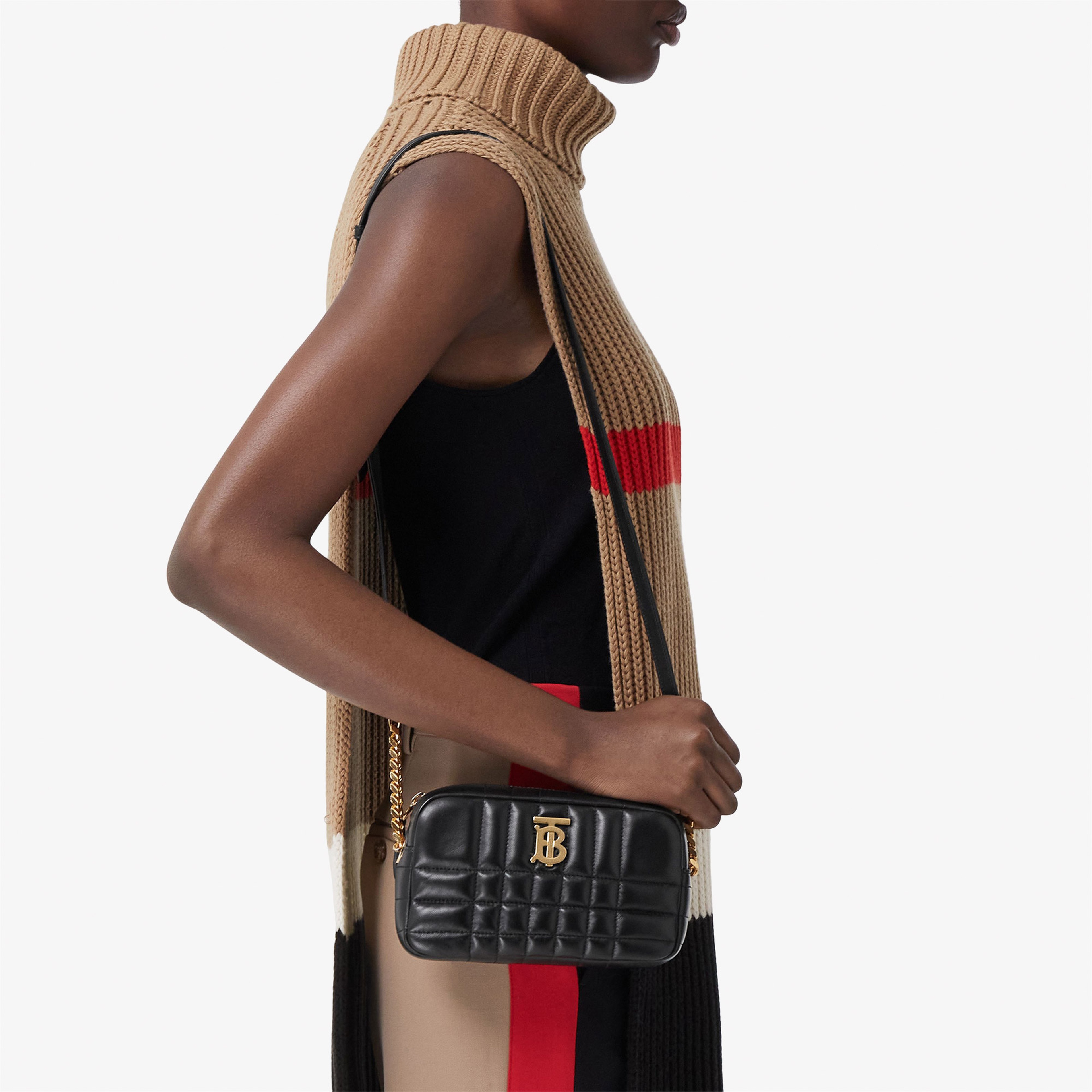 Burberry Kadın Siyah Çanta