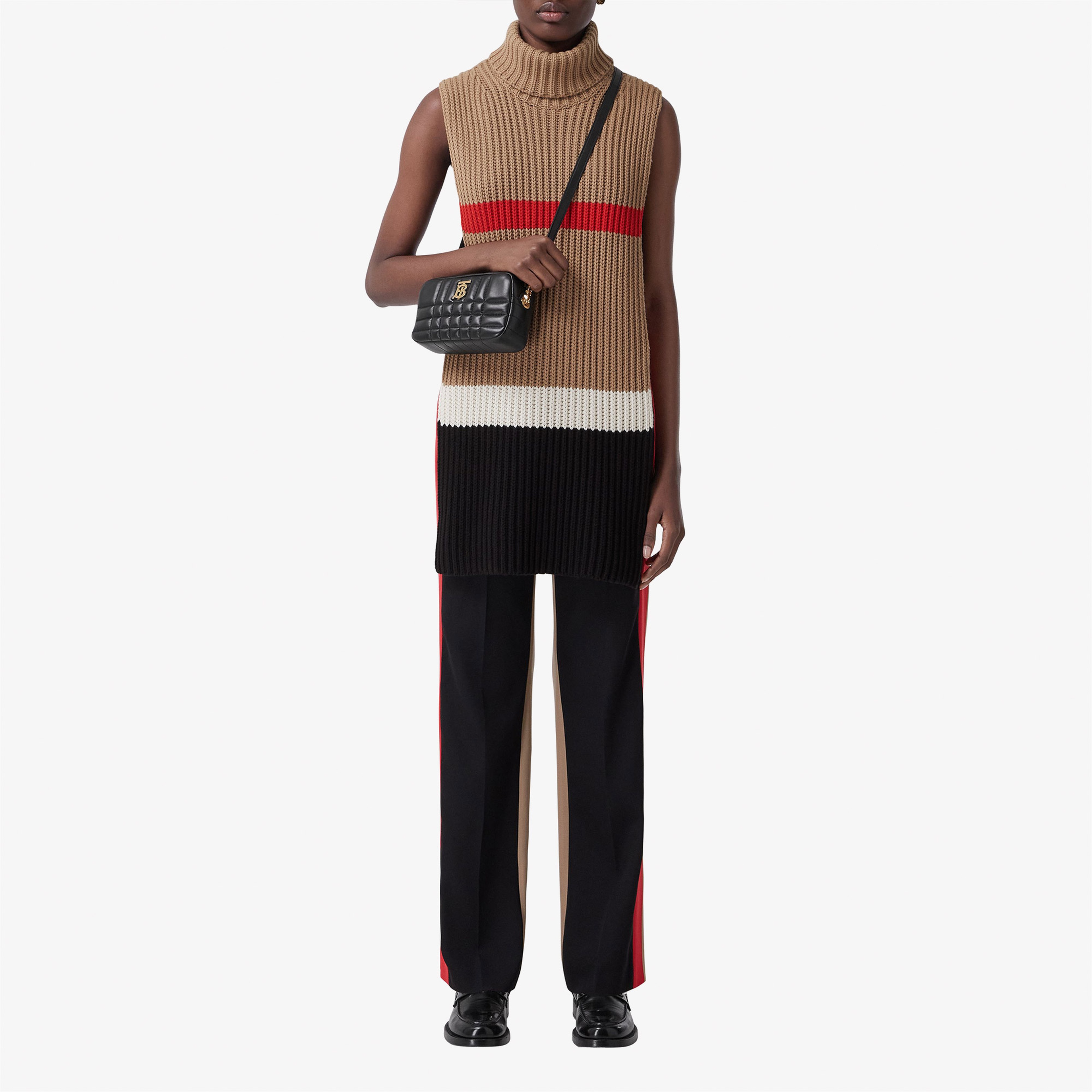 Burberry Kadın Siyah Çanta