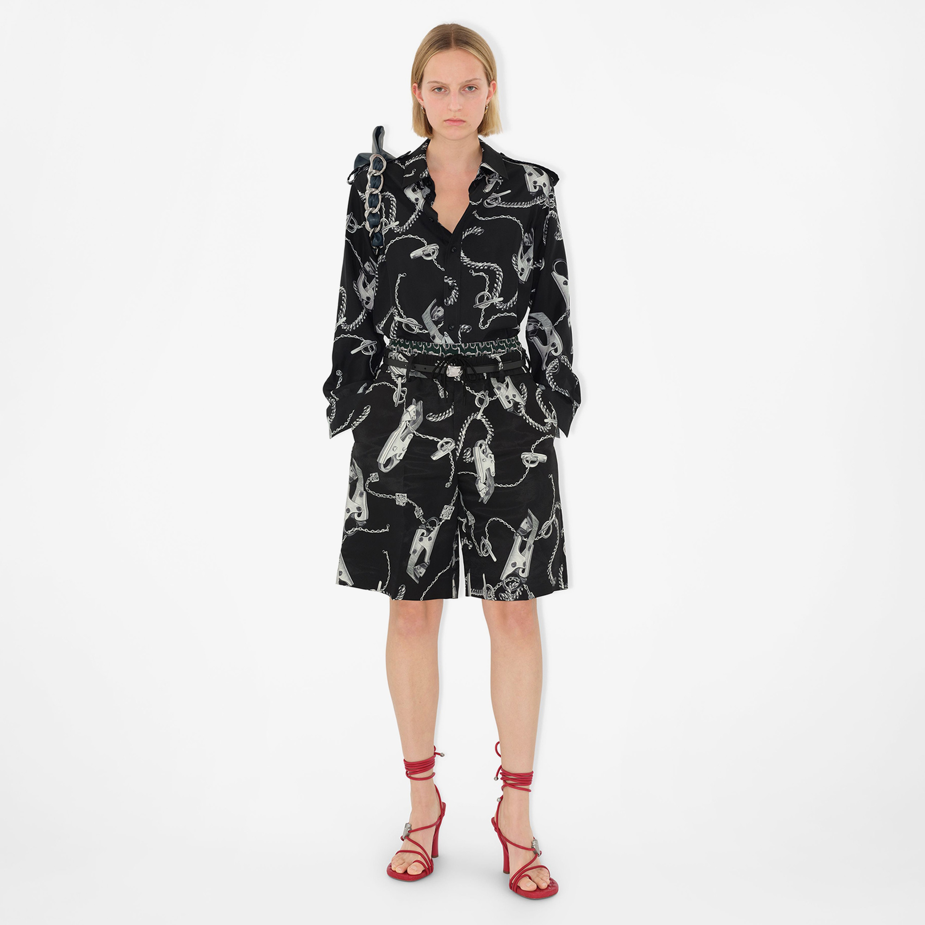 Burberry Kadın Lacivert Çanta