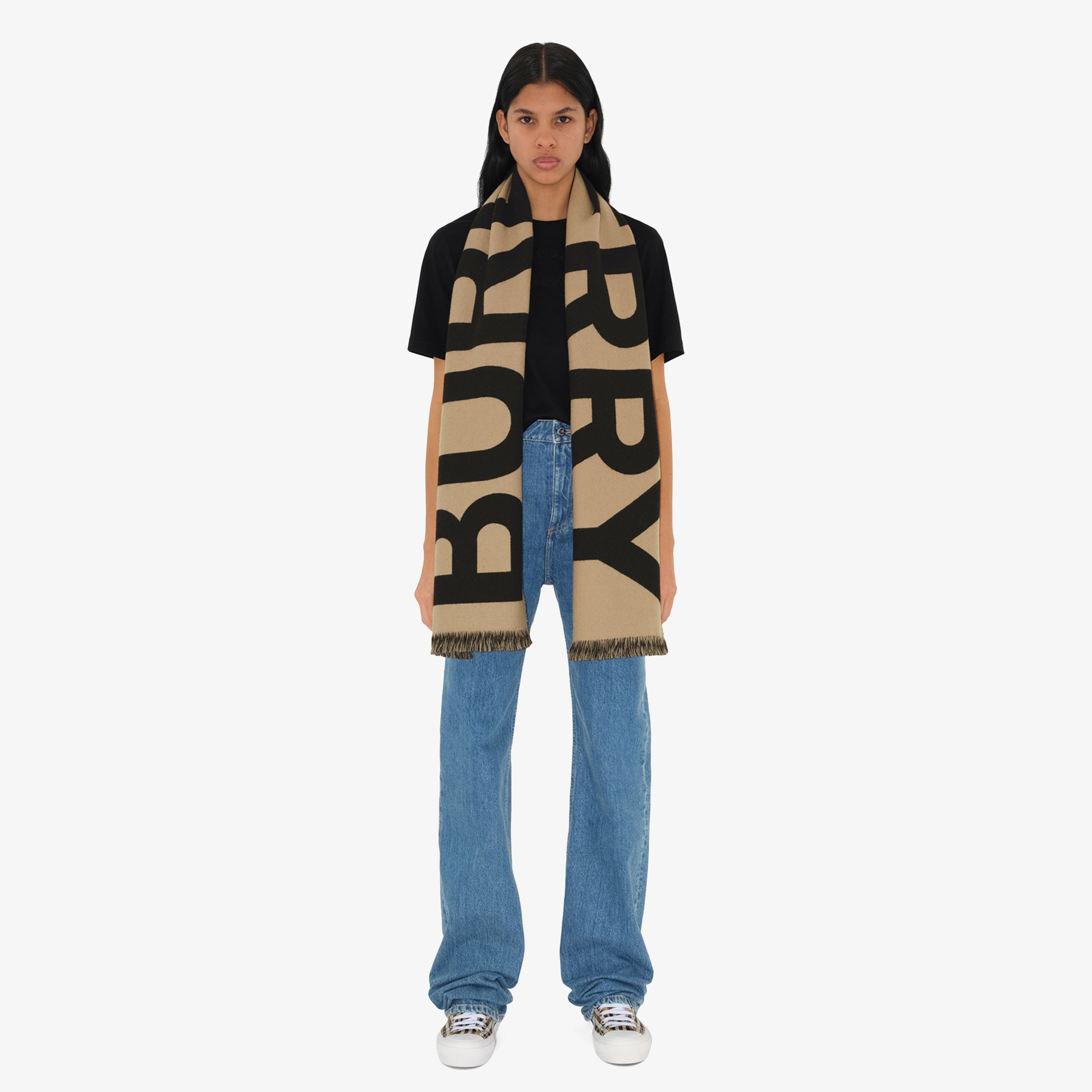 Burberry Unisex Bej Atkı
