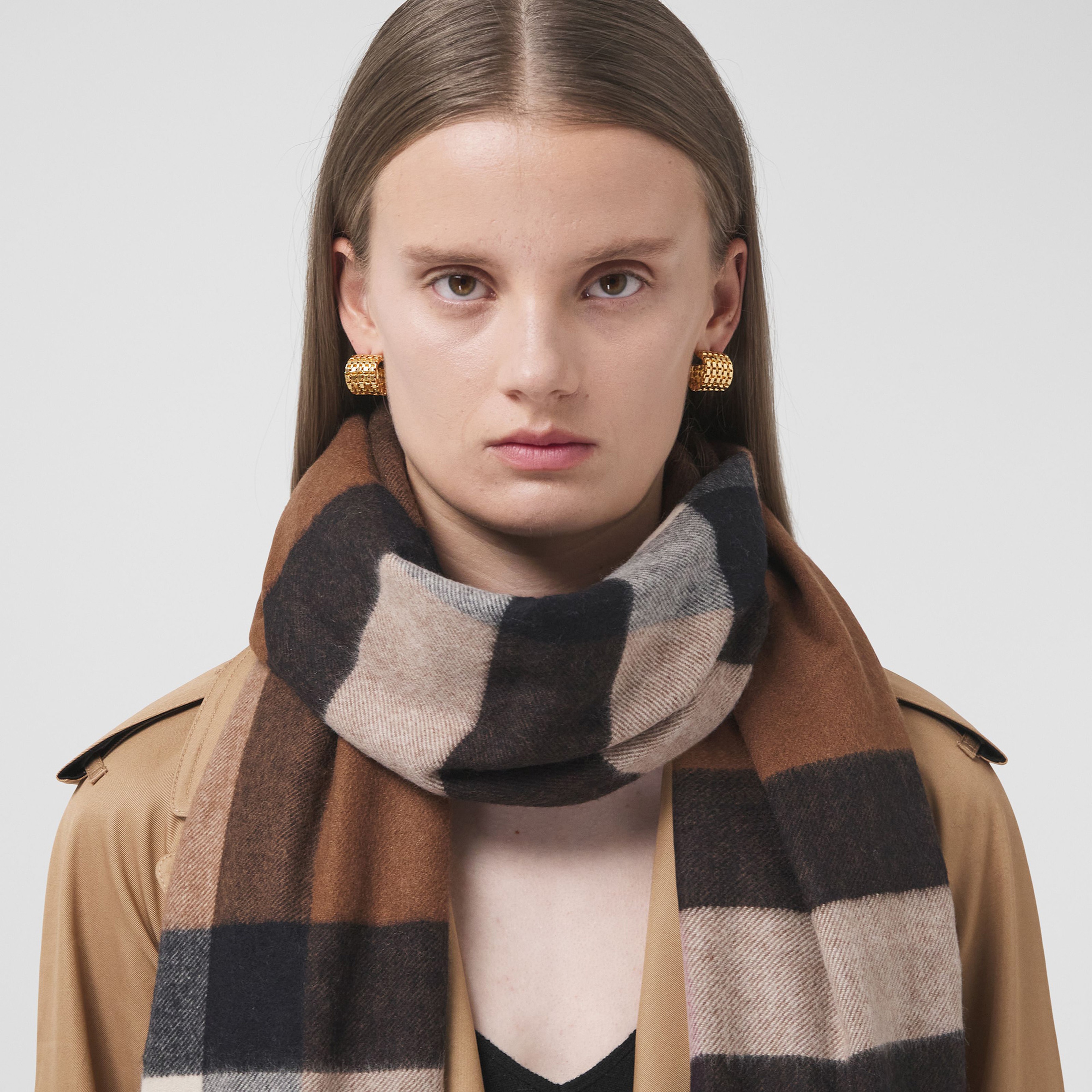 Burberry Unisex Kahve Atkı