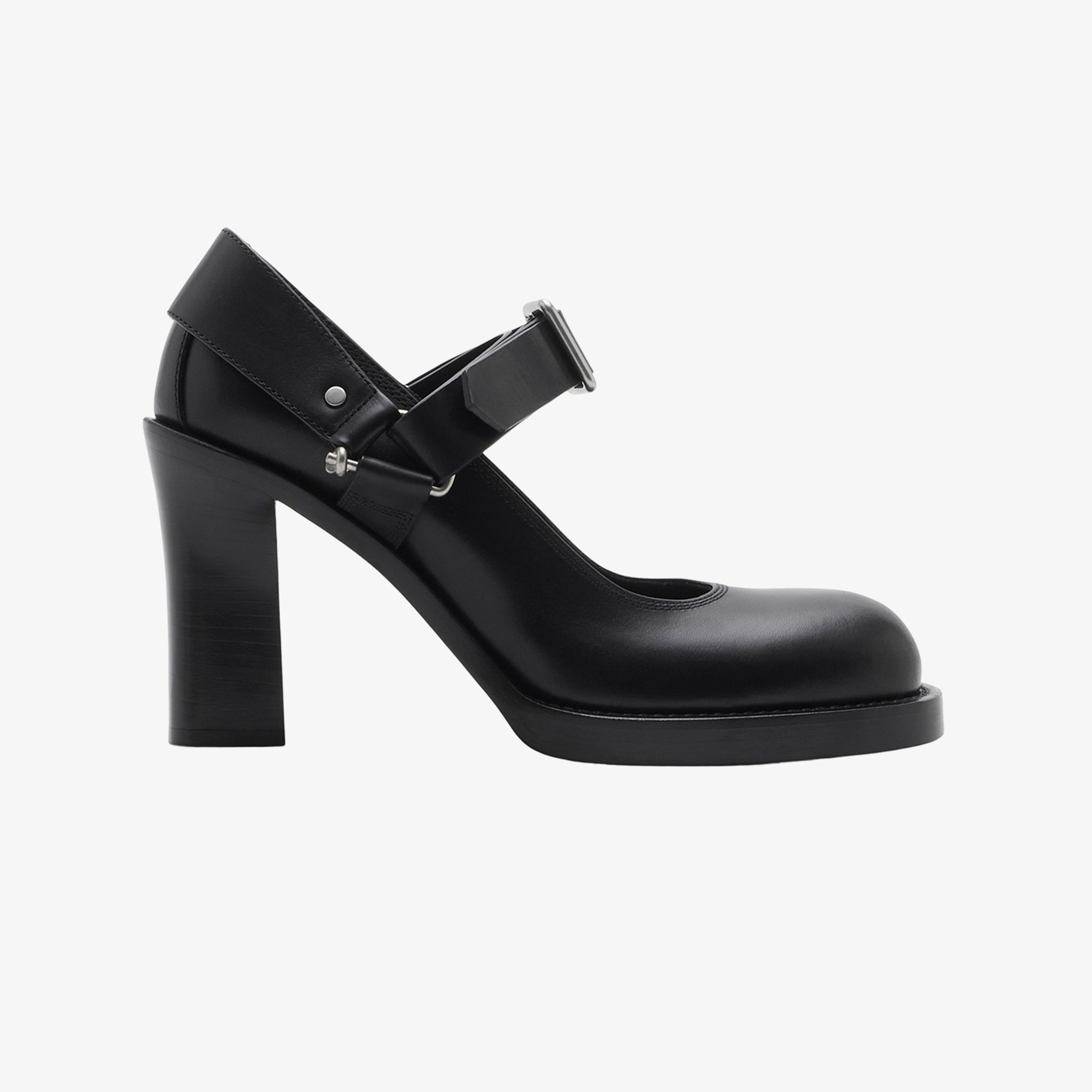 Burberry Kadın Siyah Ayakkabı