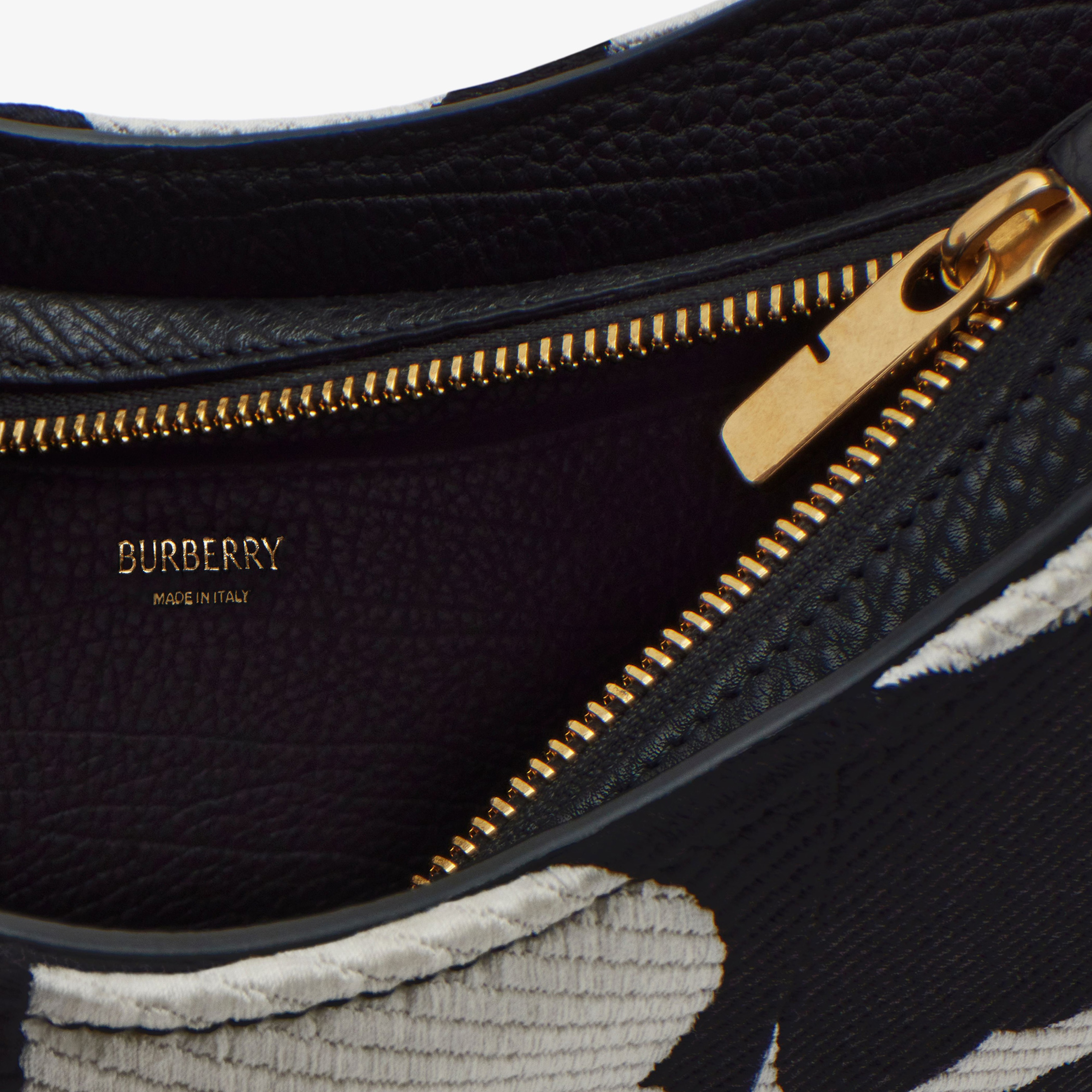 Burberry Kadın Siyah Çanta