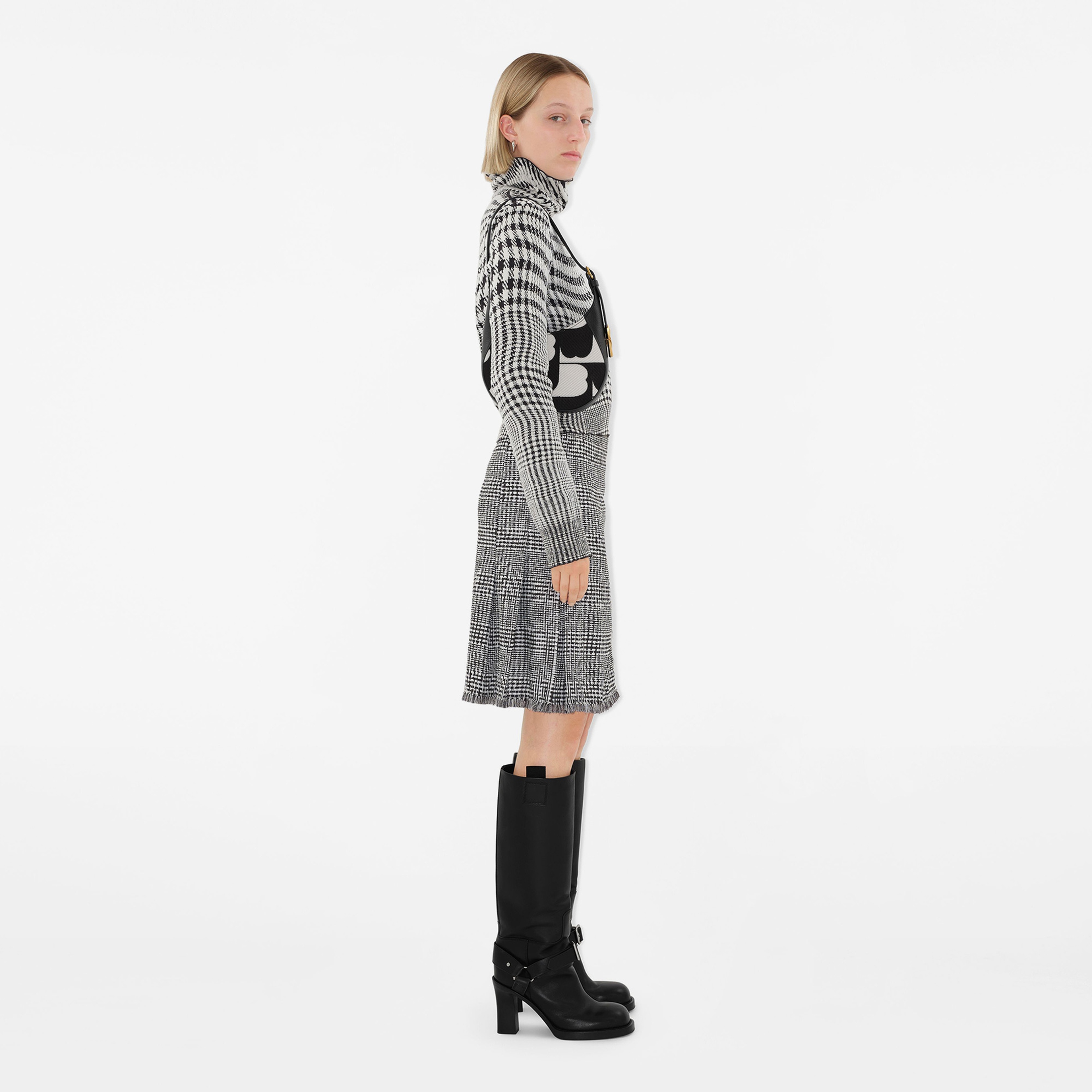 Burberry Kadın Siyah Çanta