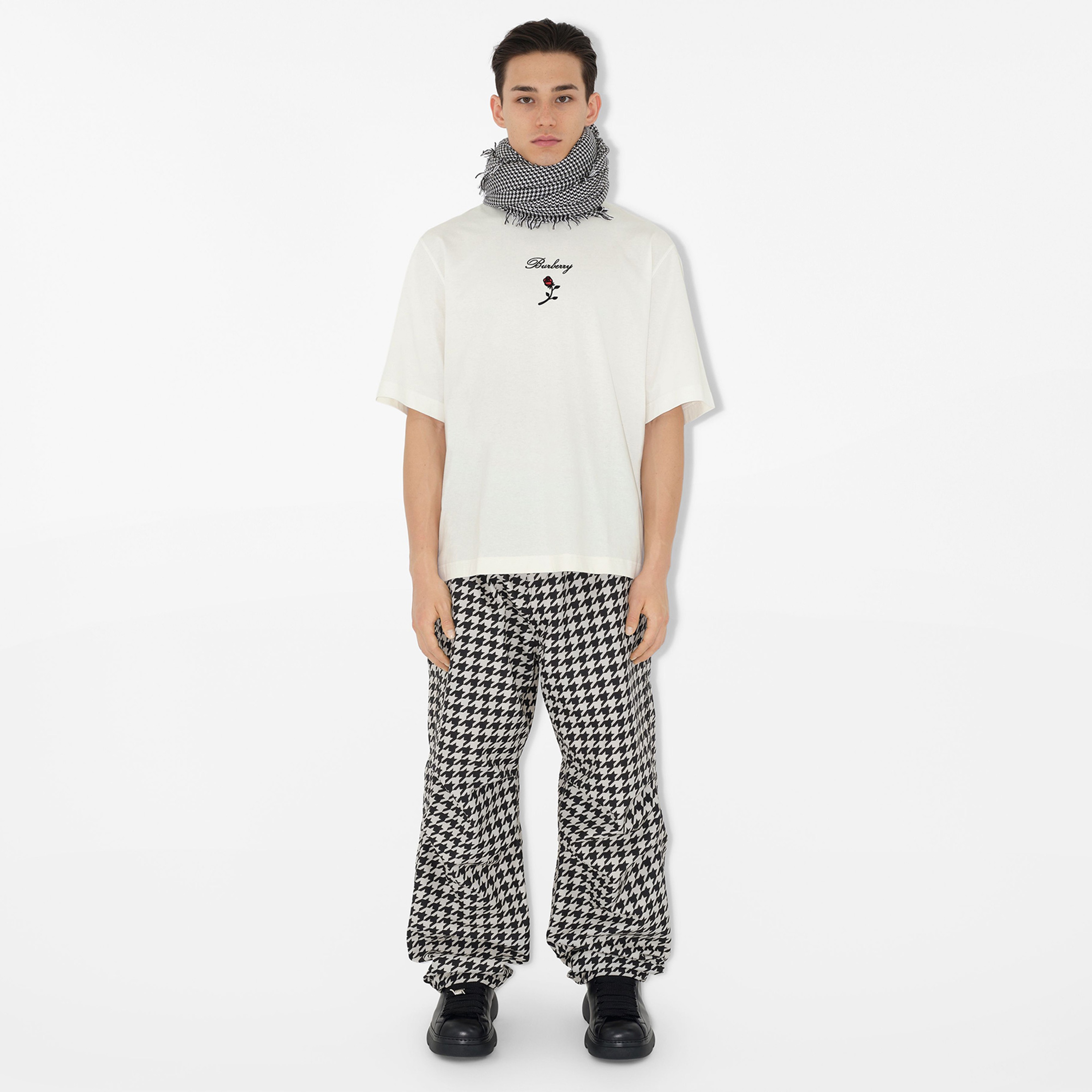 Burberry Unisex Siyah Atkı