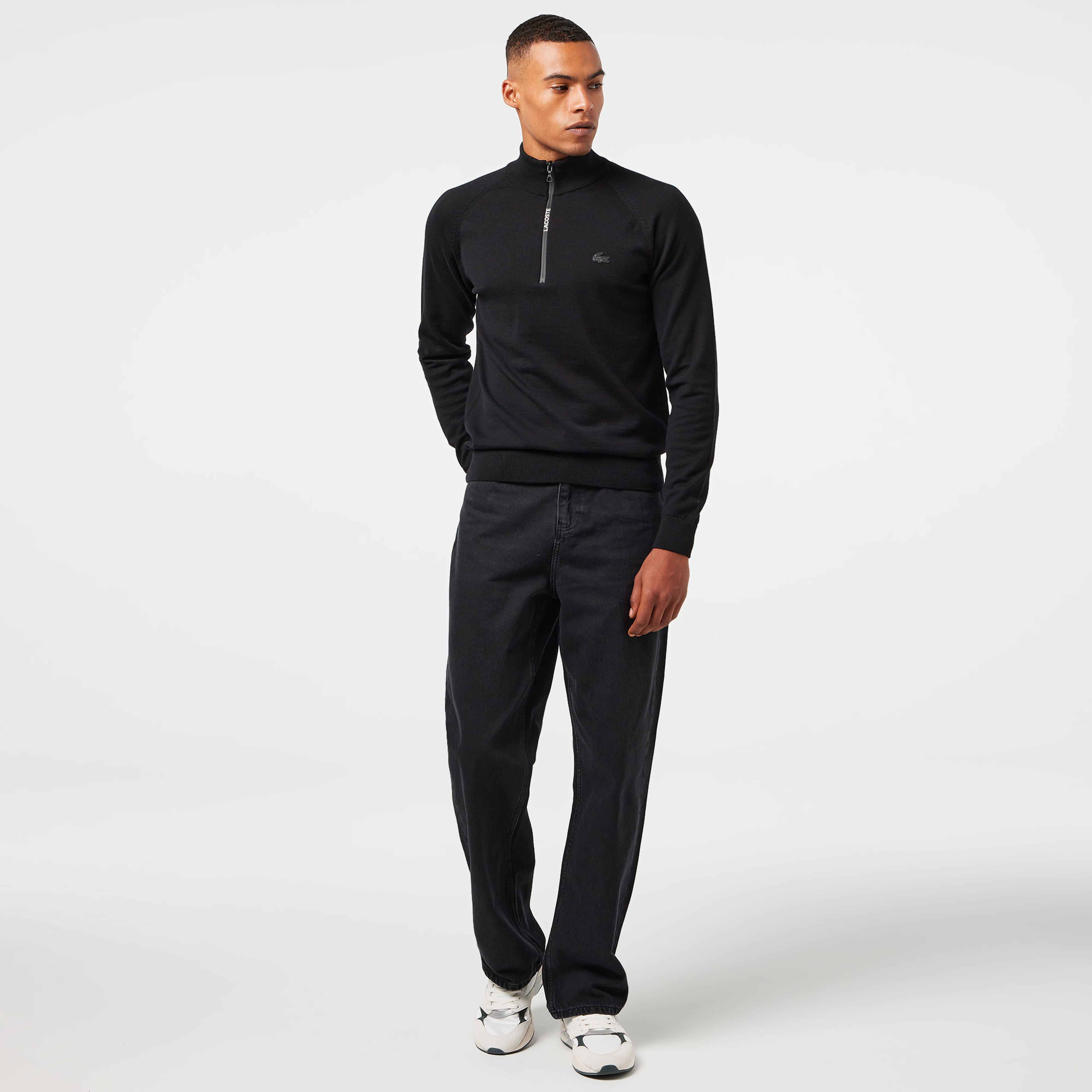 Erkek Regular Fit Yarım Fermuarlı Siyah Triko