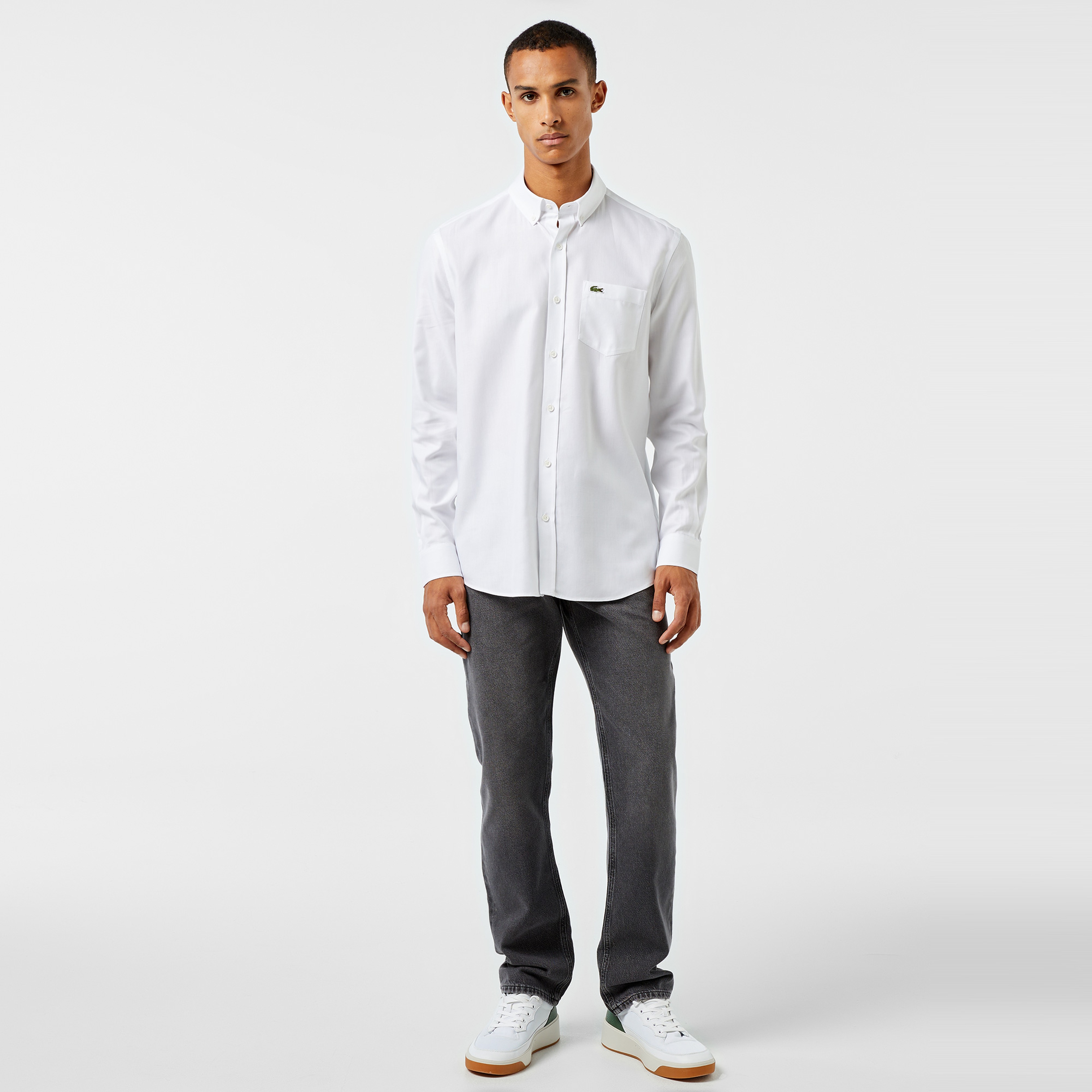 Erkek Slim Fit Düğmeli Yaka Beyaz Gömlek