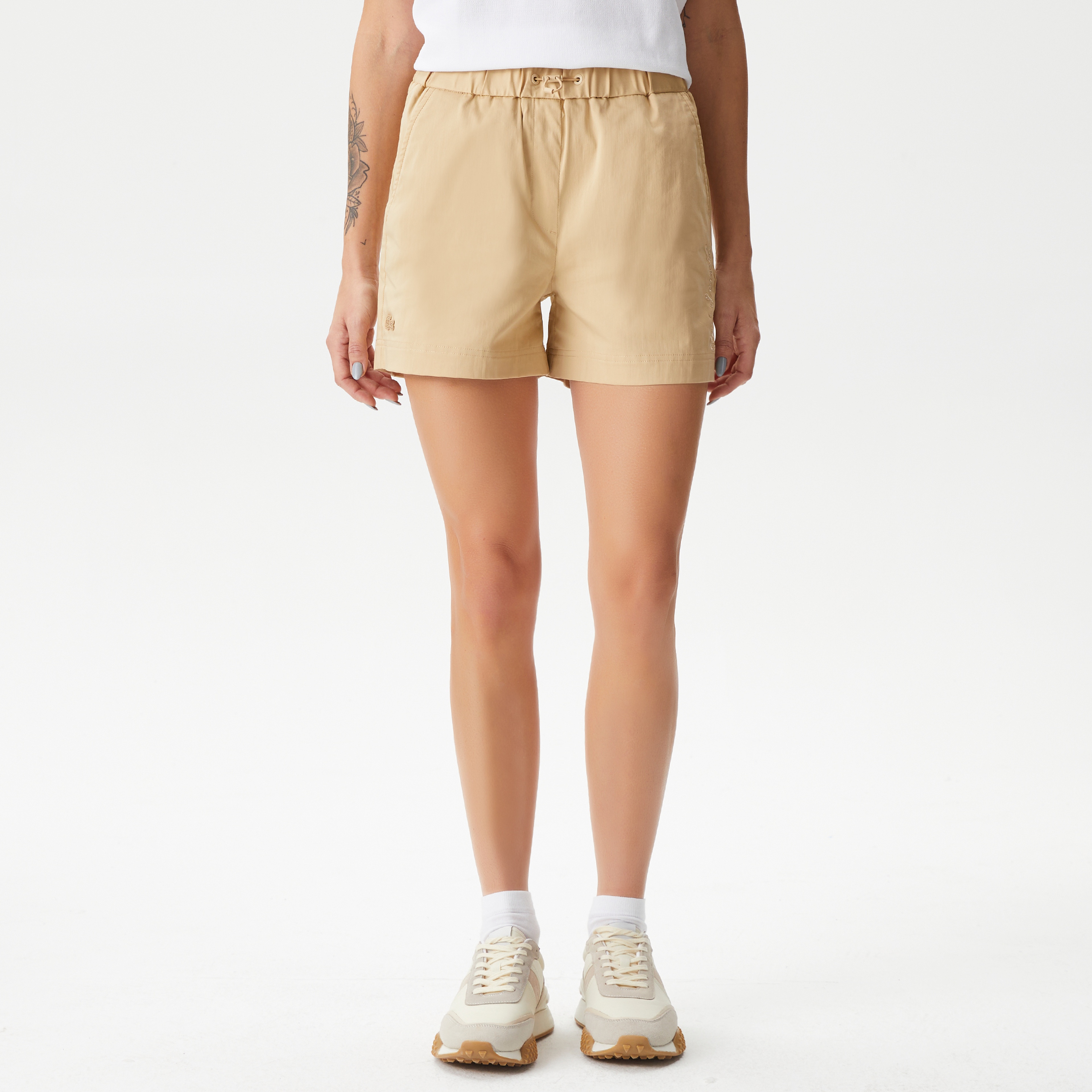 Lacoste Kadın Regular Fit Bej Şort