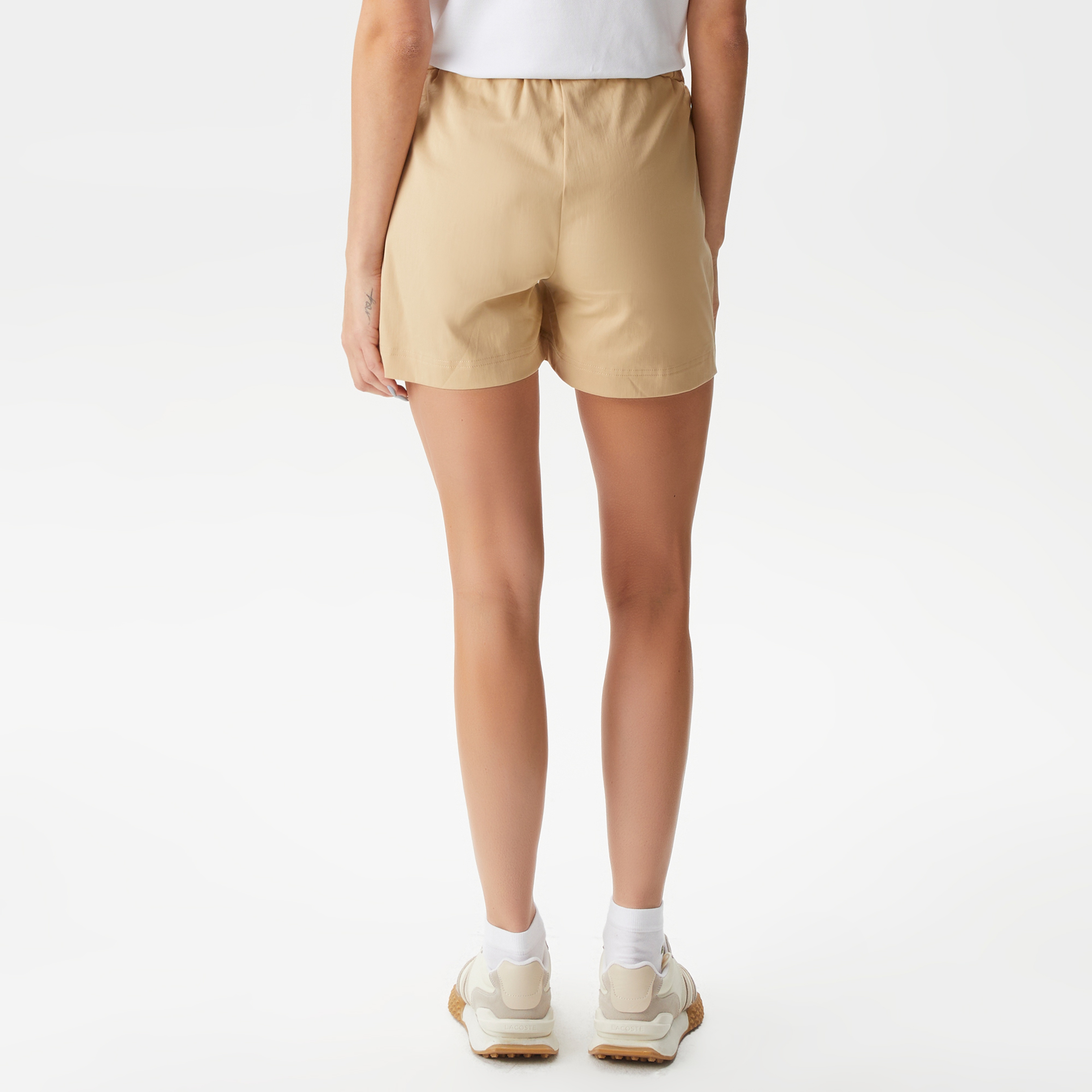 Lacoste Kadın Regular Fit Bej Şort