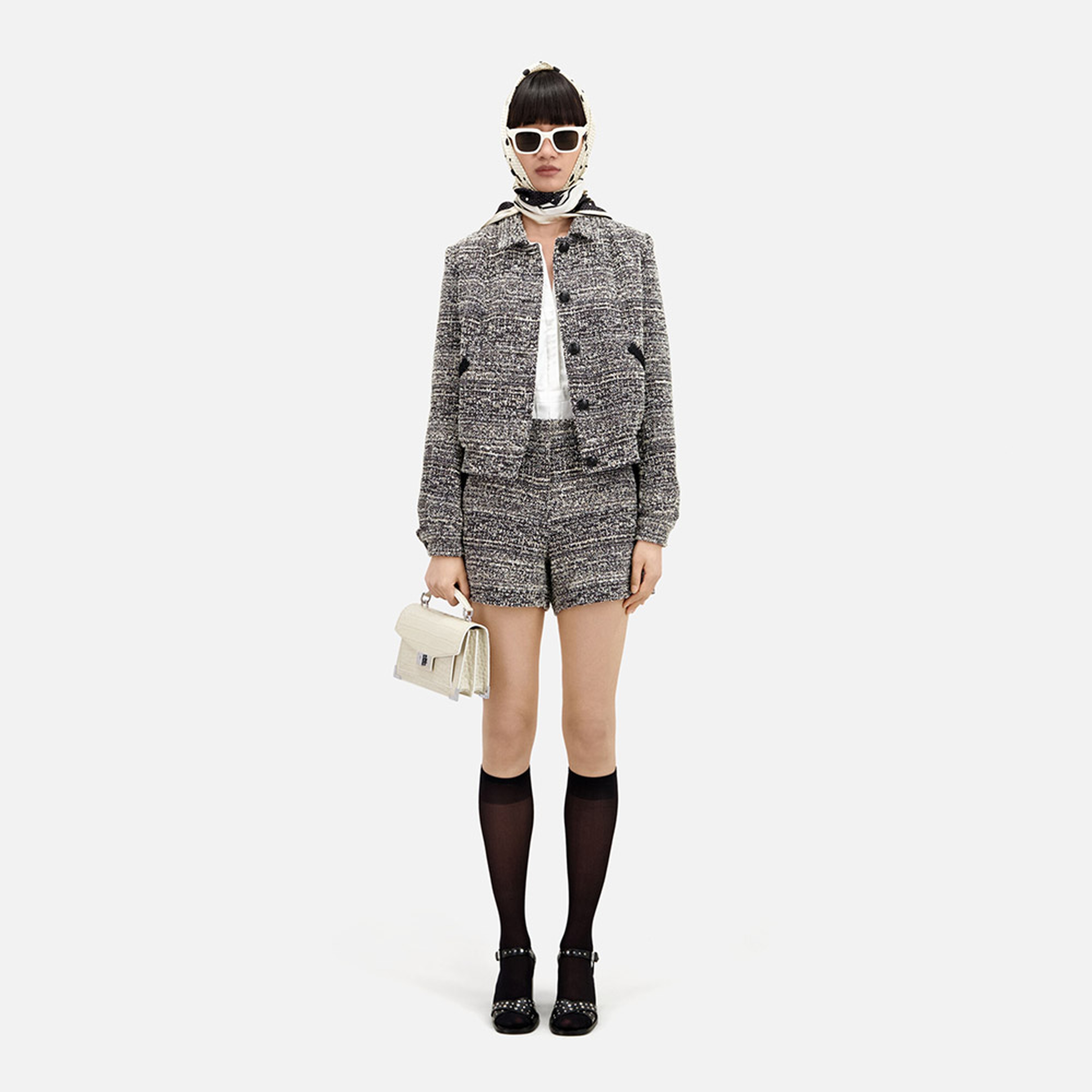 KADIN DESENLİ GRİ CEKET